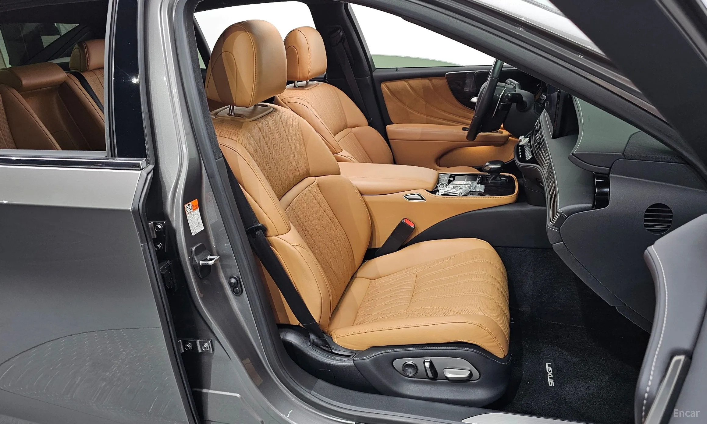 Lexus LS500 5th Generation превью 10