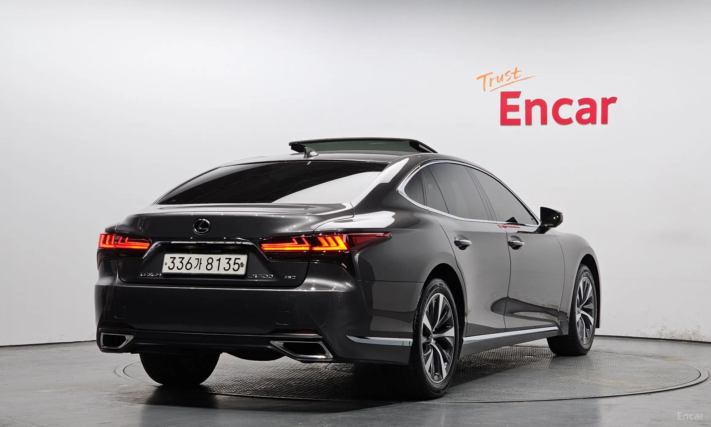 Lexus LS500 5th Generation