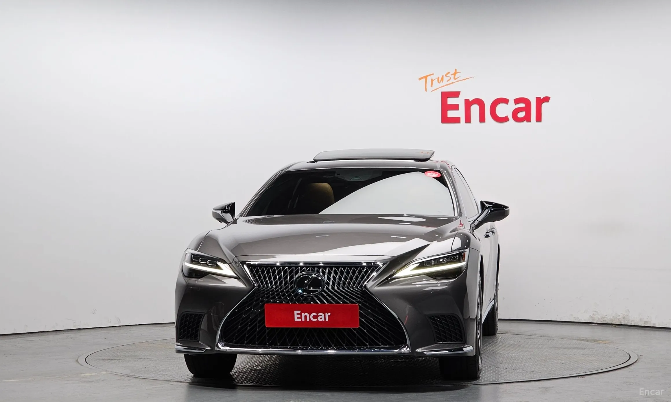 Lexus LS500 5th Generation превью 3