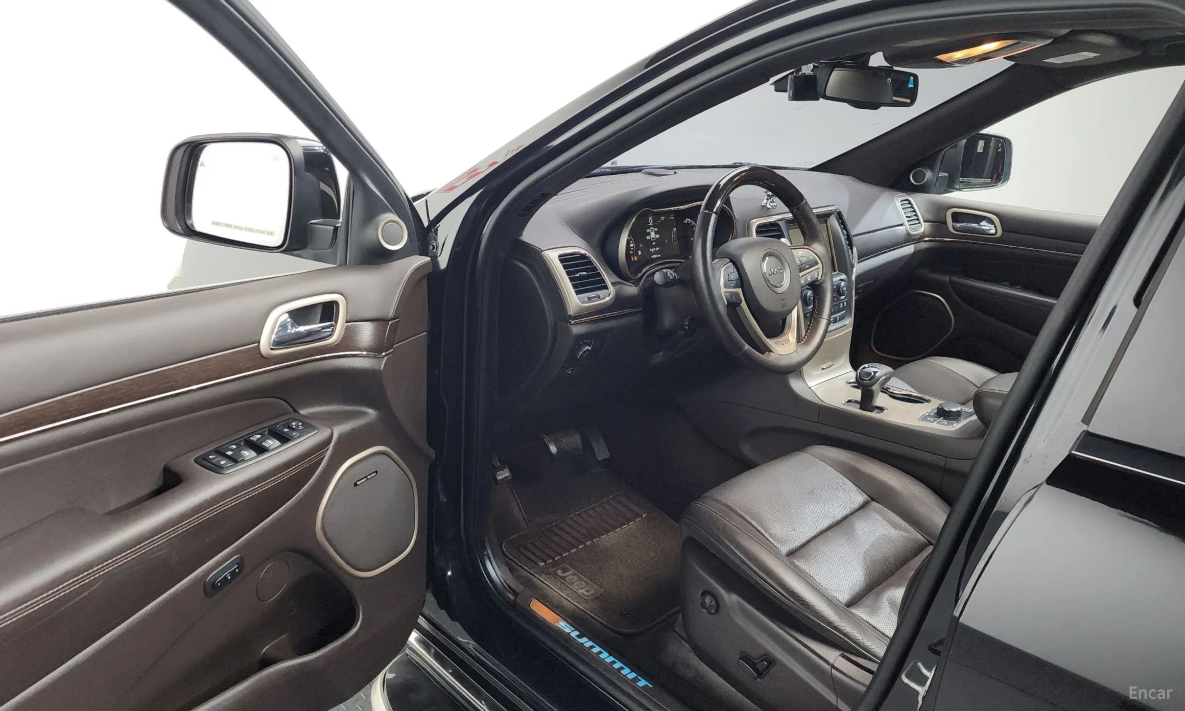 Jeep Grand Cherokee превью 10