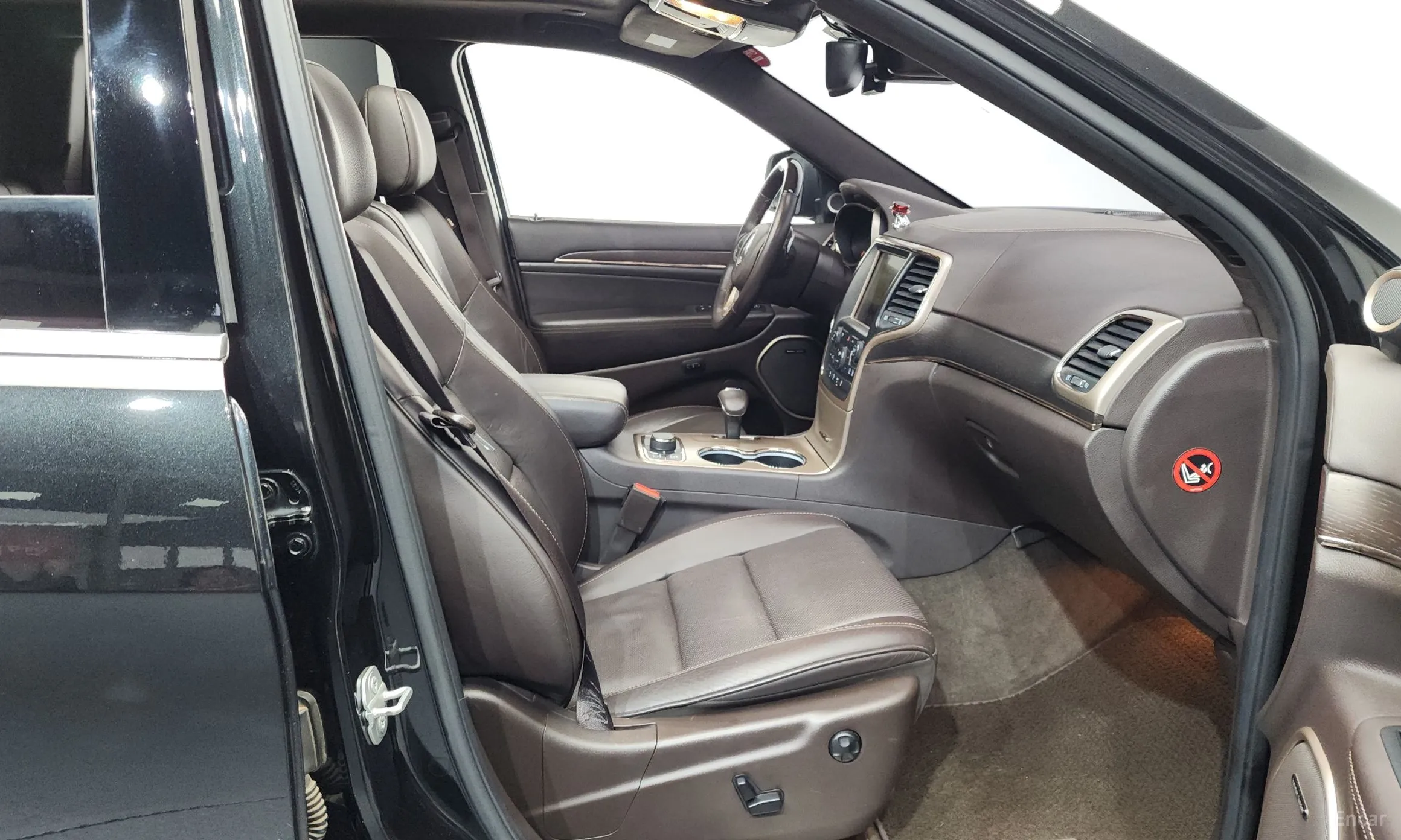 Jeep Grand Cherokee превью 11