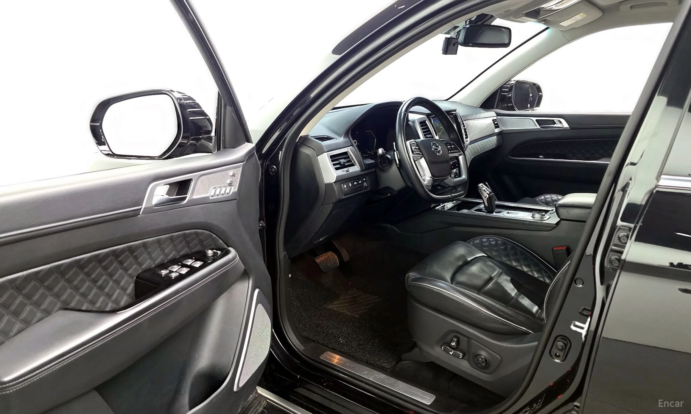 KG Mobility (SsangYong) Rexton превью 10