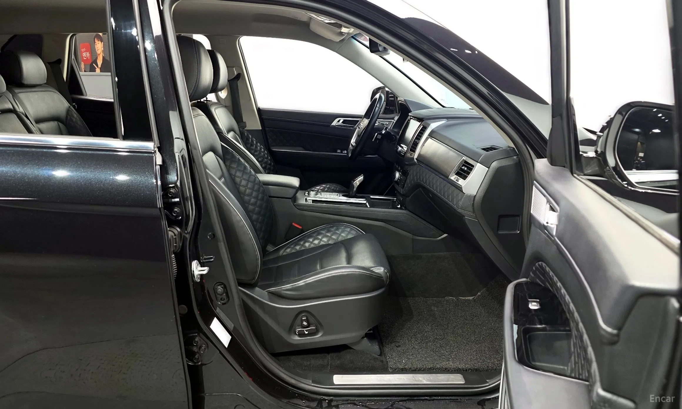 KG Mobility (SsangYong) Rexton превью 11