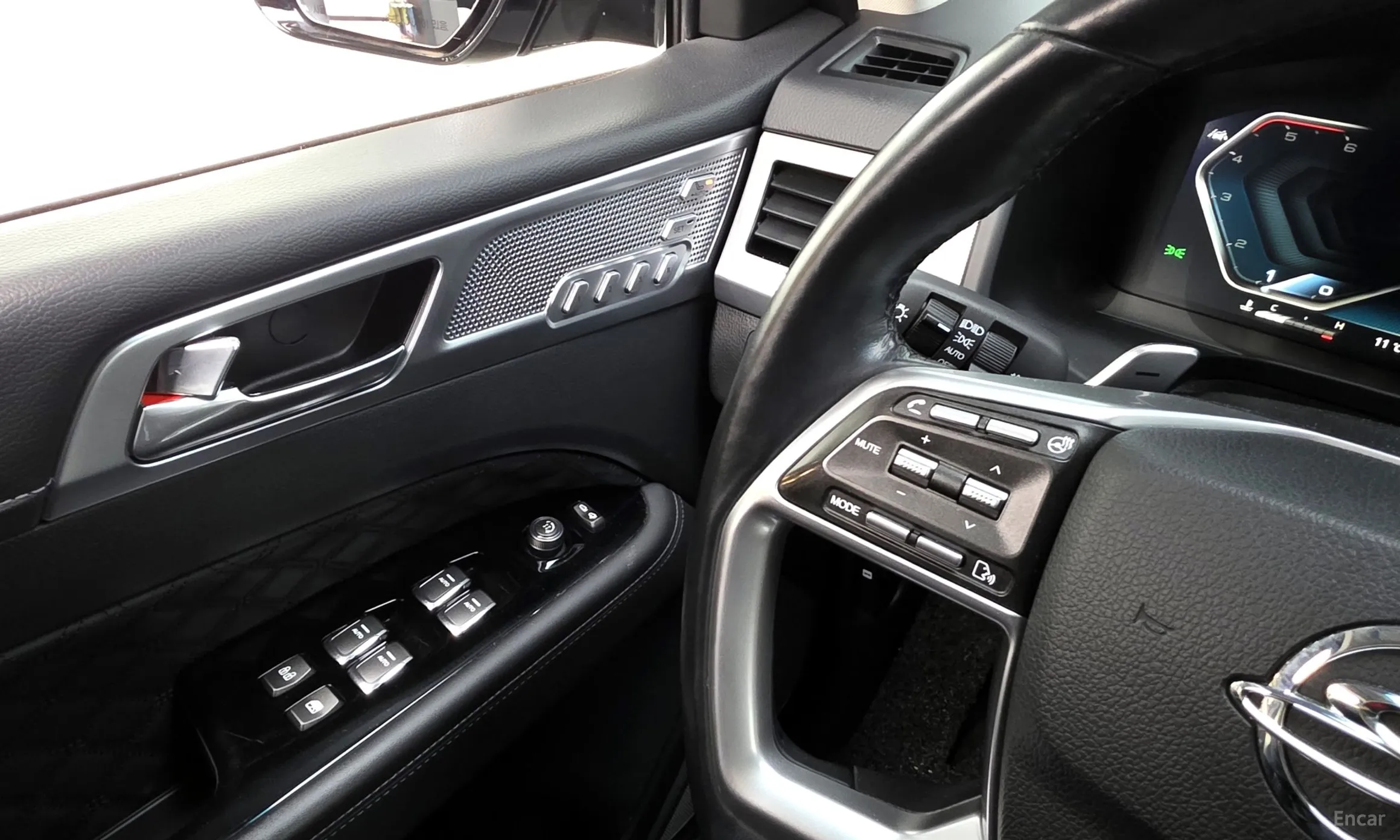 KG Mobility (SsangYong) Rexton превью 18
