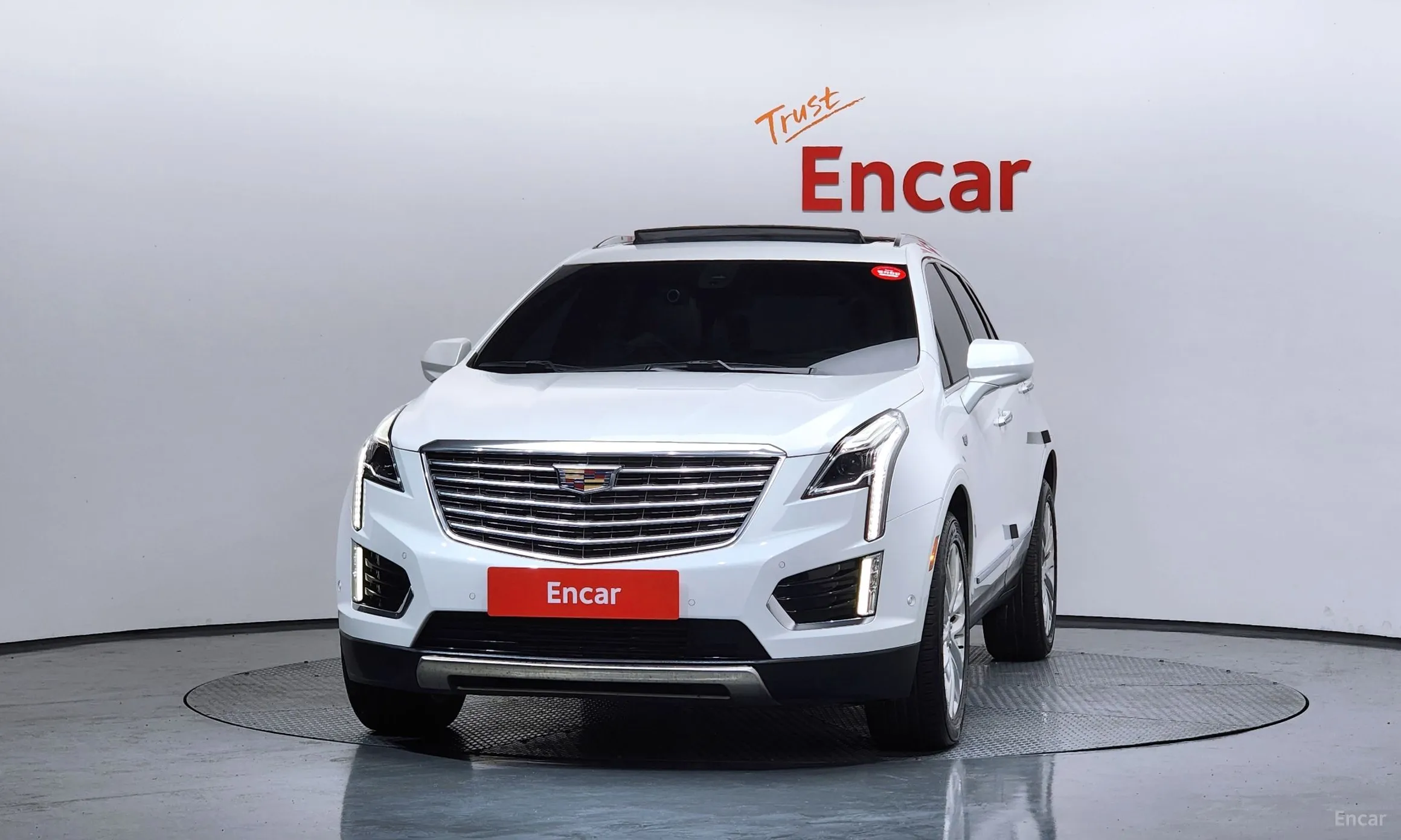 Cadillac XT5 превью 3