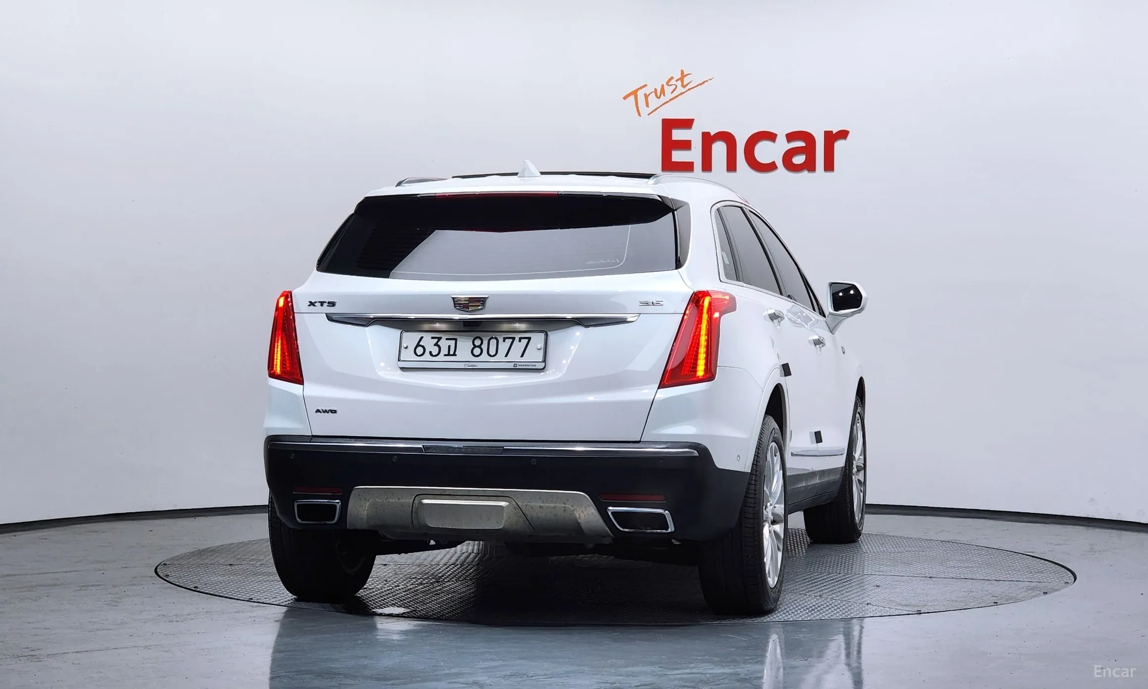 Cadillac XT5 превью 4