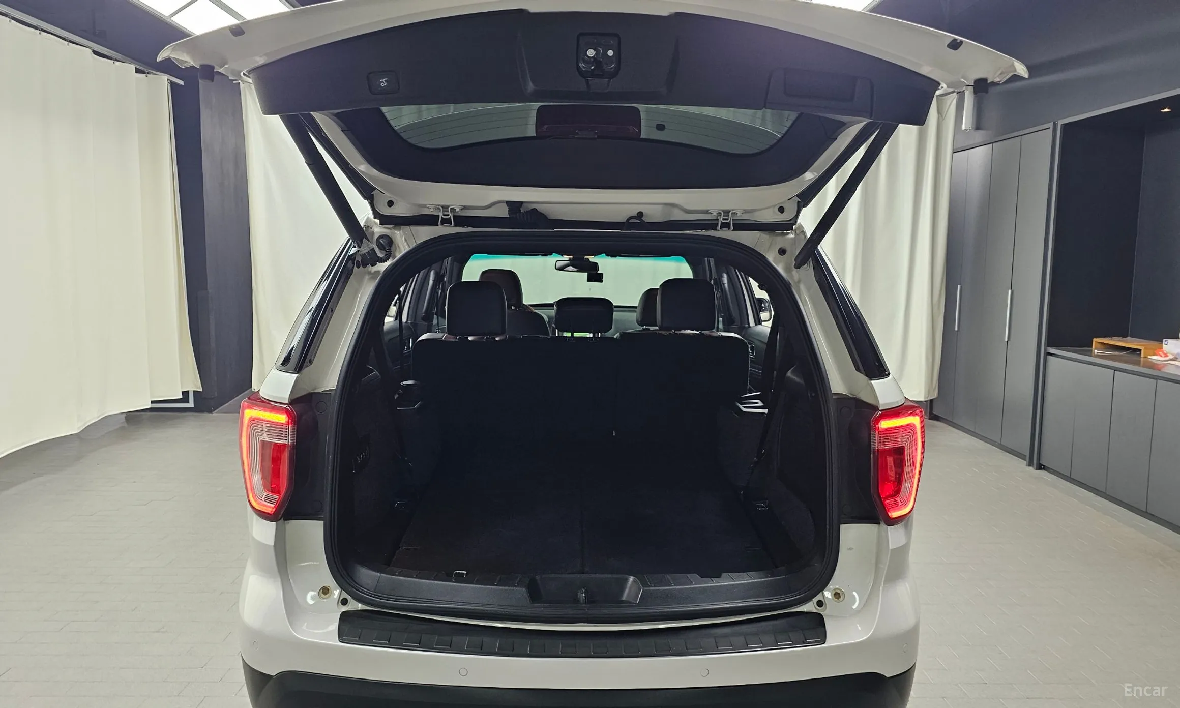Ford Explorer превью 20