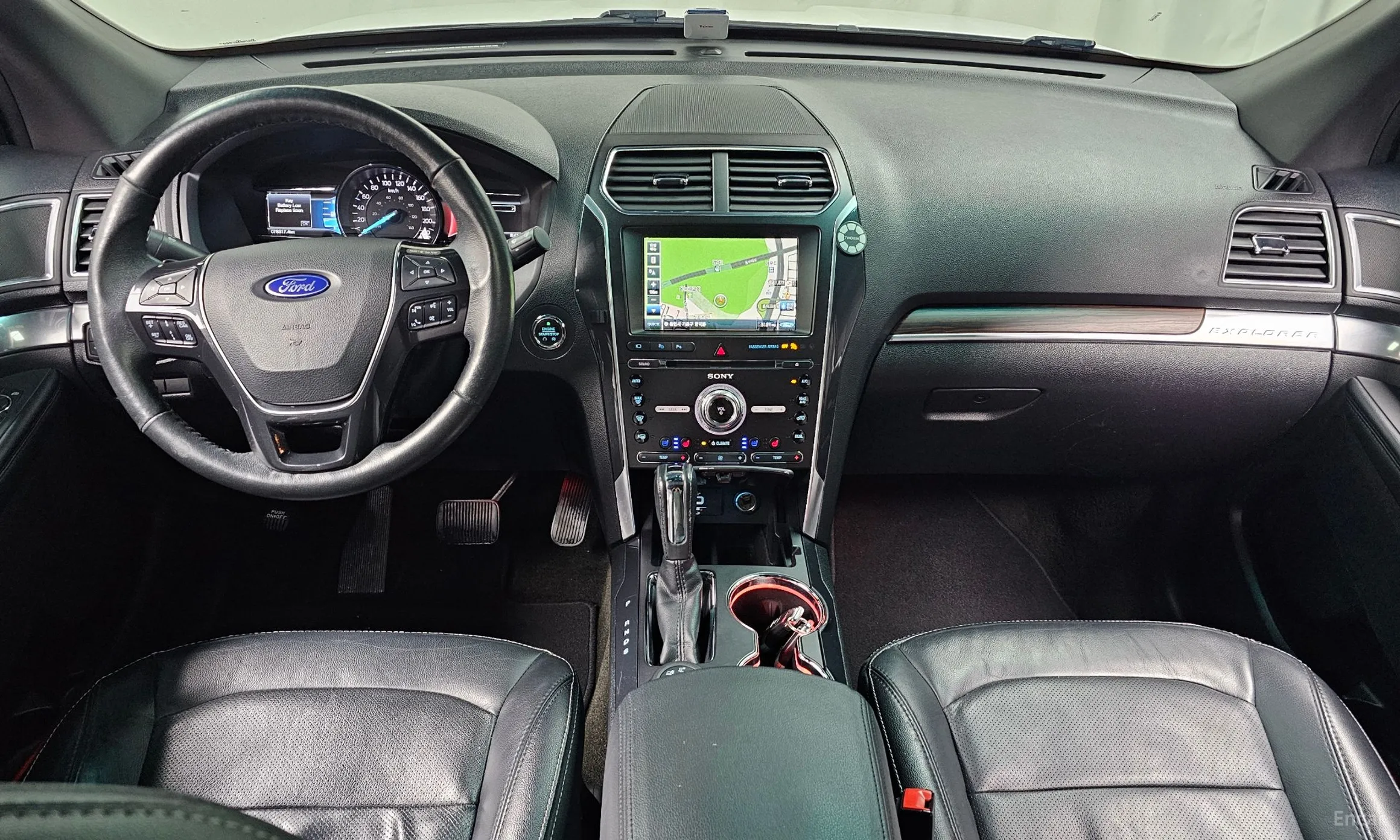 Ford Explorer превью 7