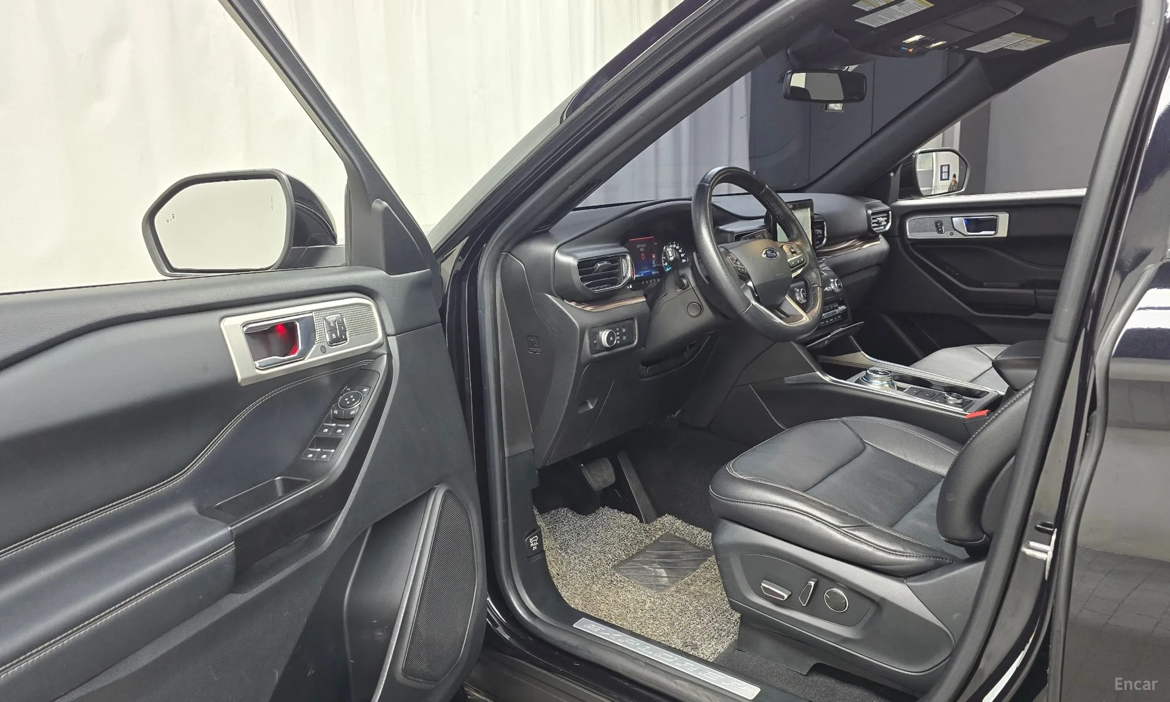 Ford Explorer 6th Generation превью 11