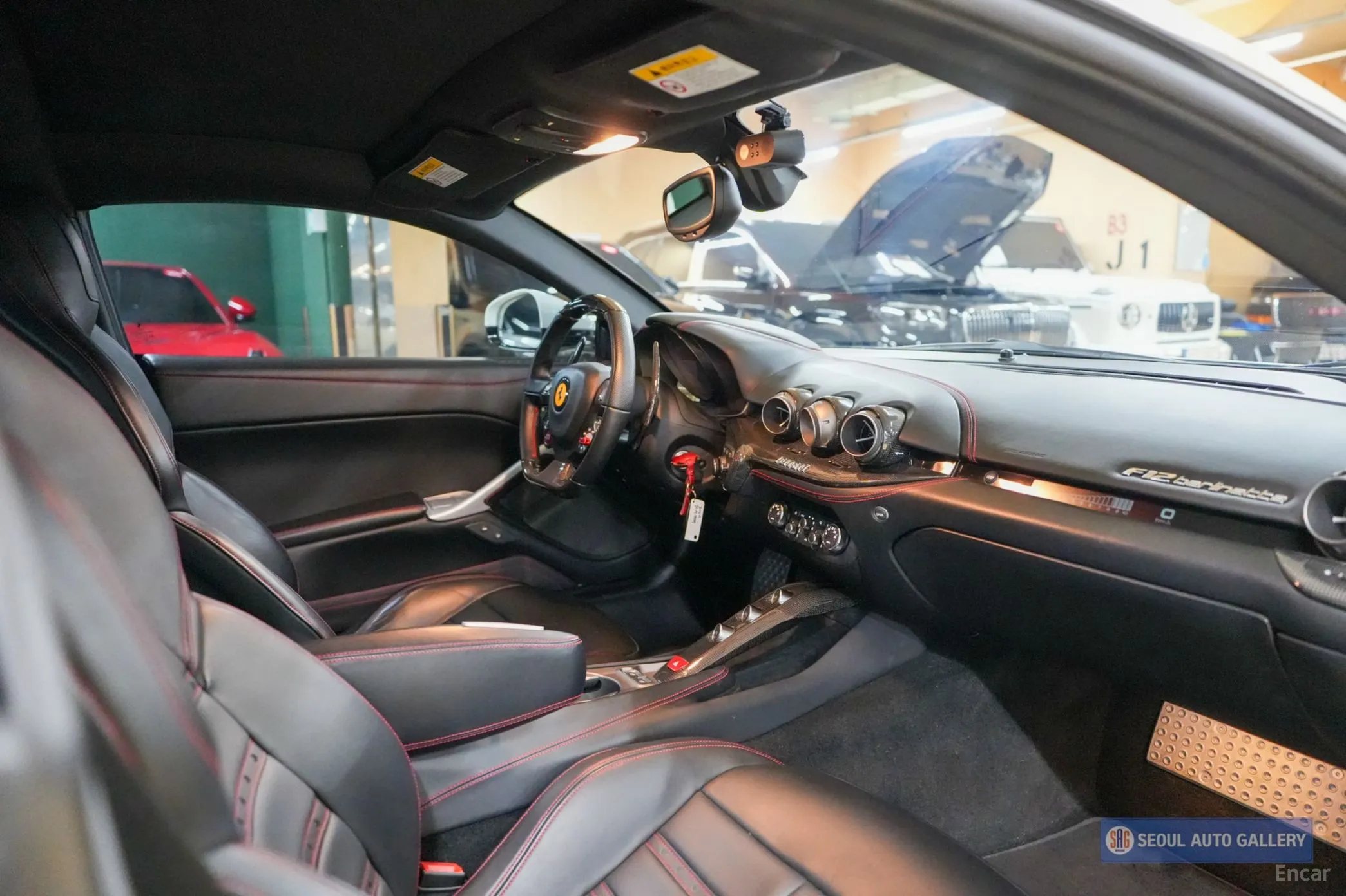 Ferrari F12 Berlinetta превью 13