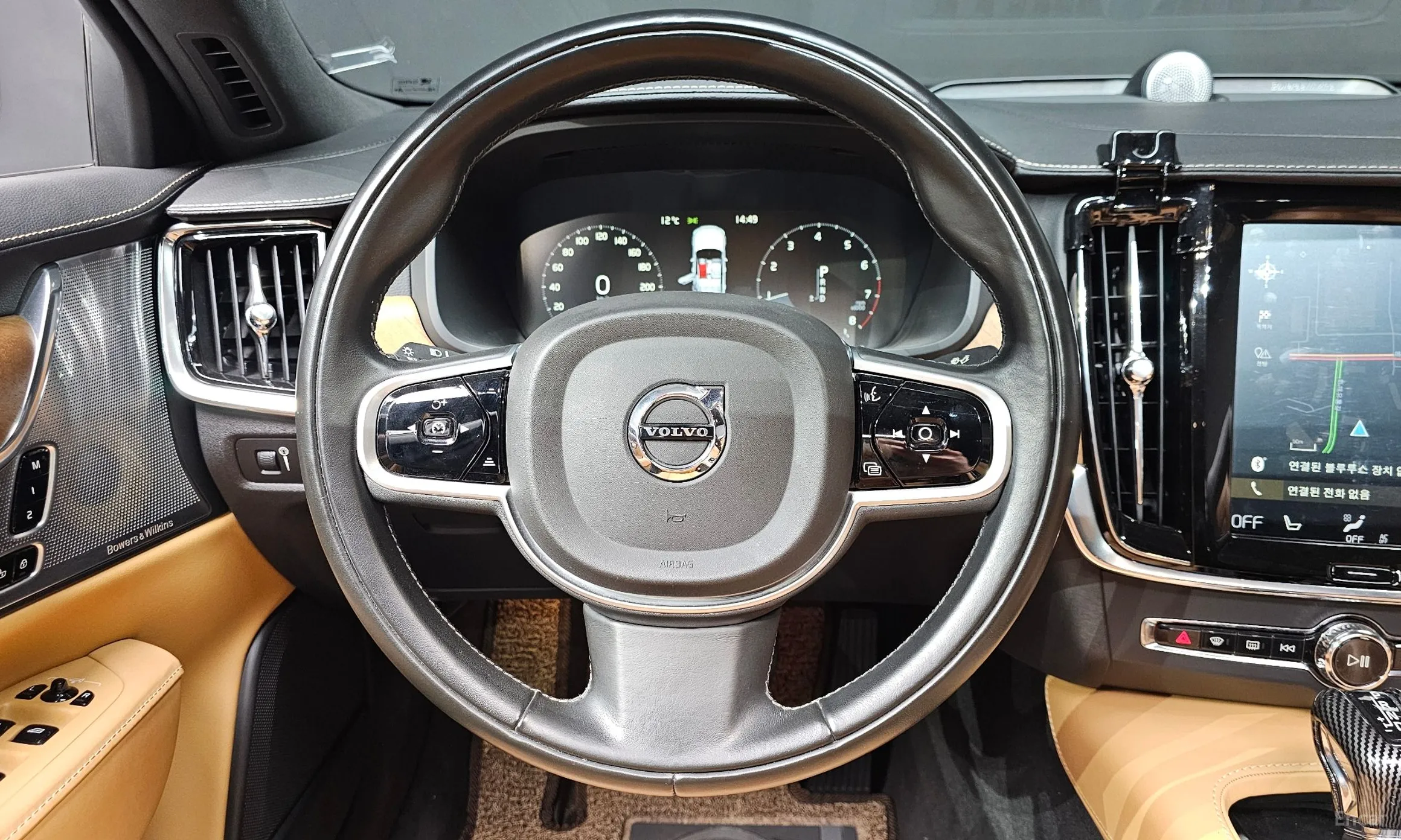 Volvo S90 превью 14