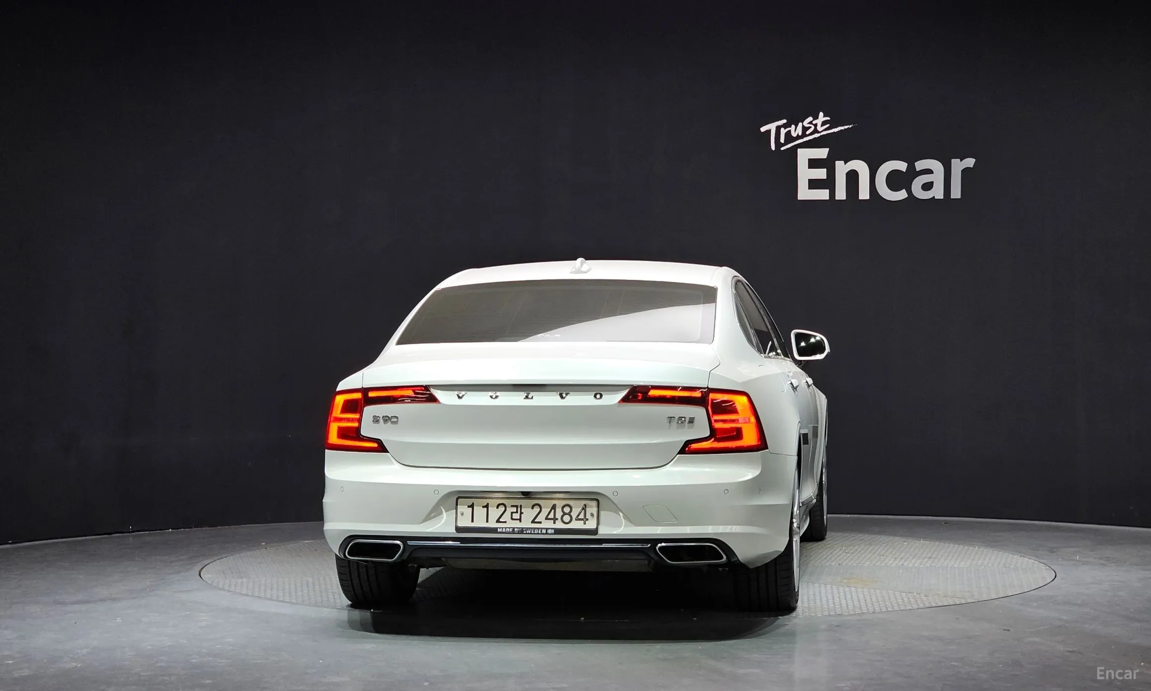 Volvo S90 превью 4