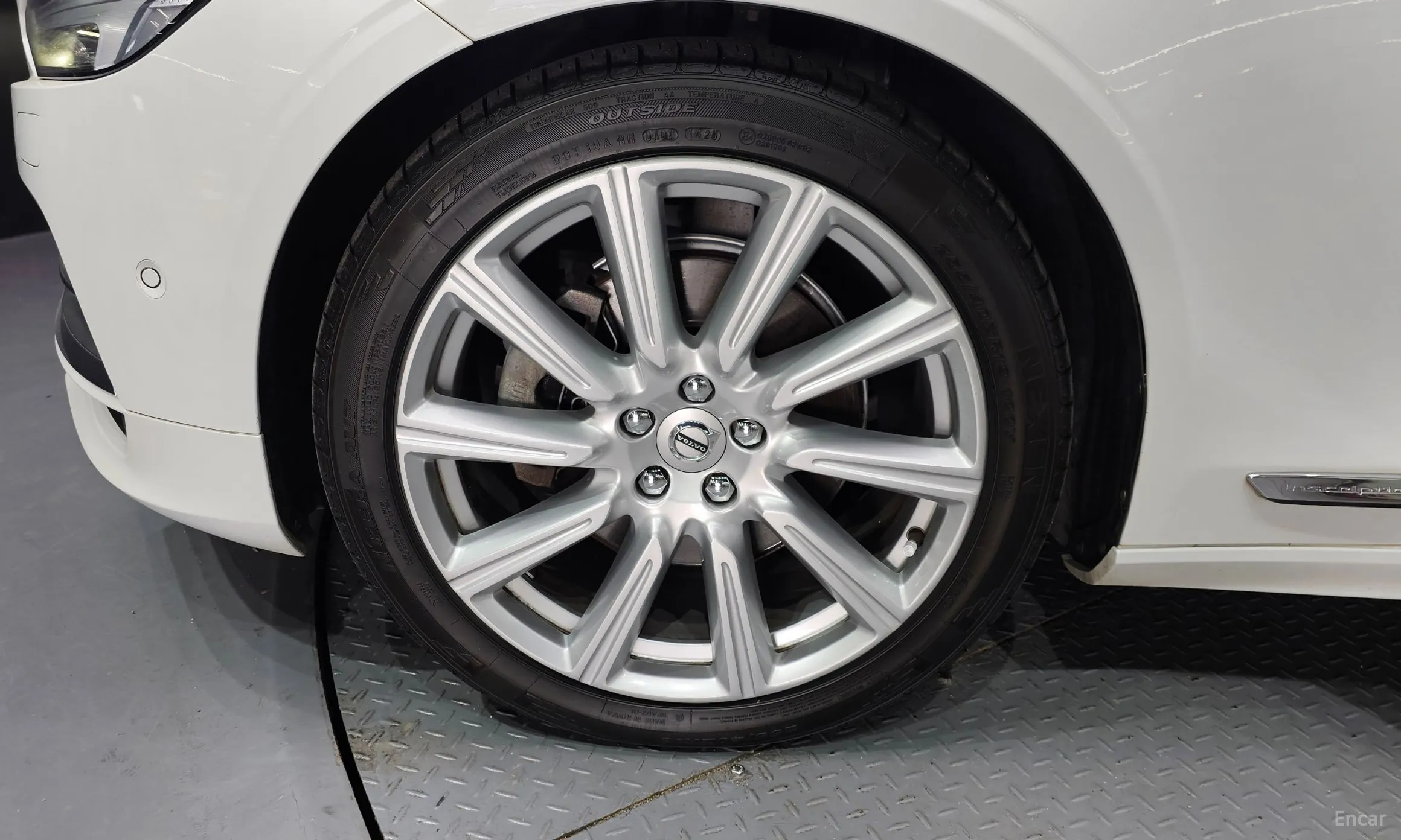 Volvo S90 превью 5