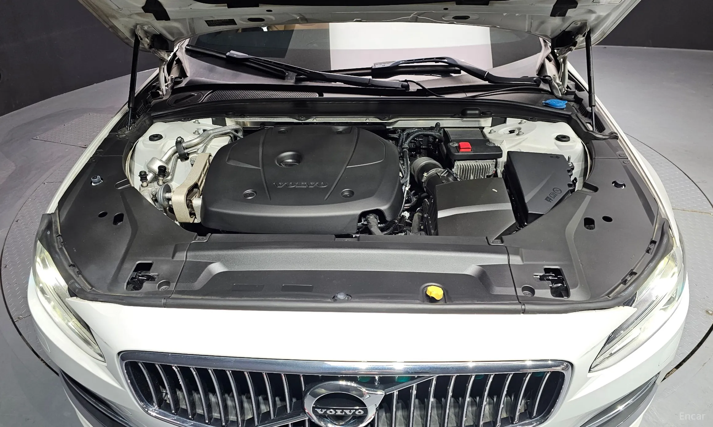 Volvo S90 превью 6