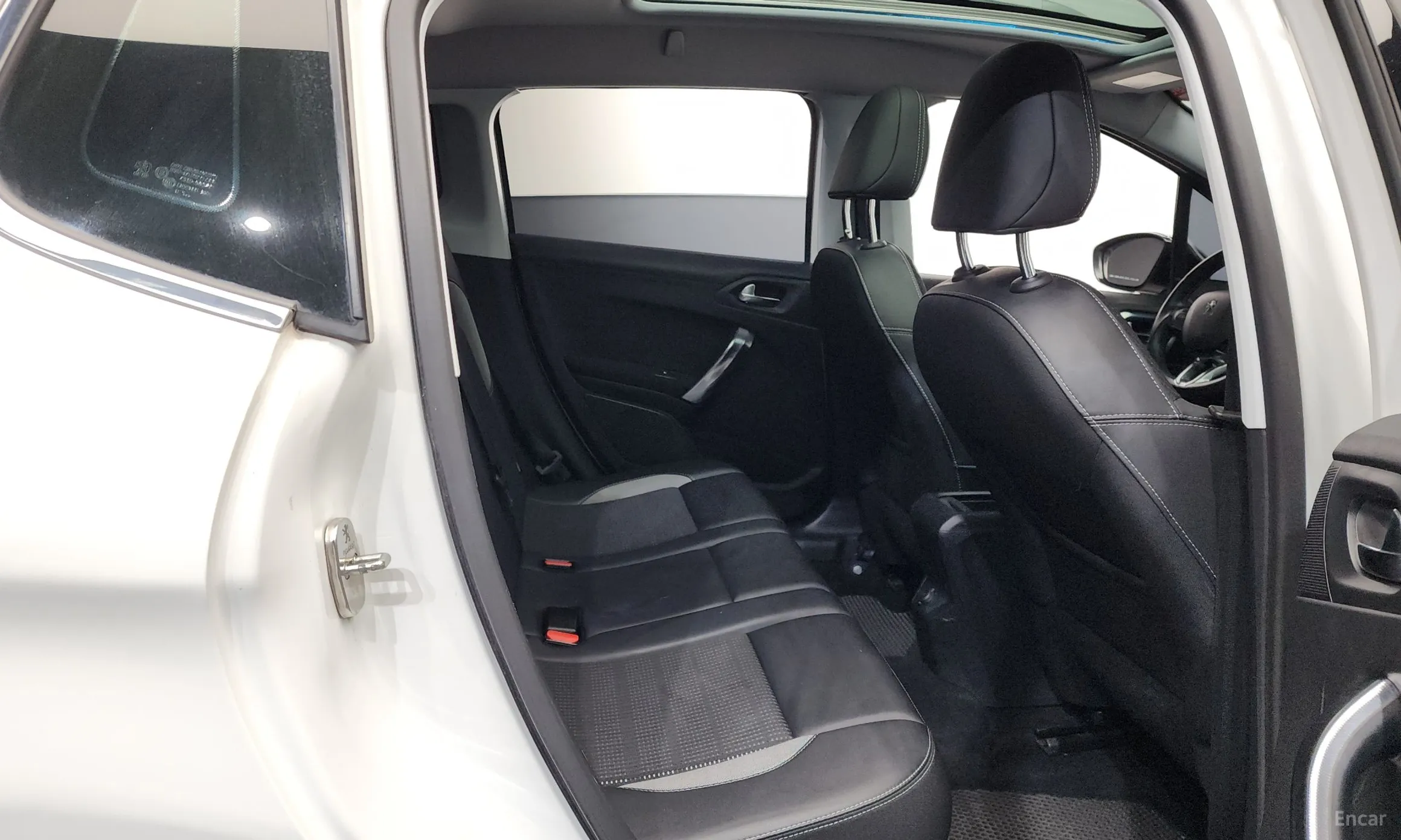 Peugeot 2008. превью 12