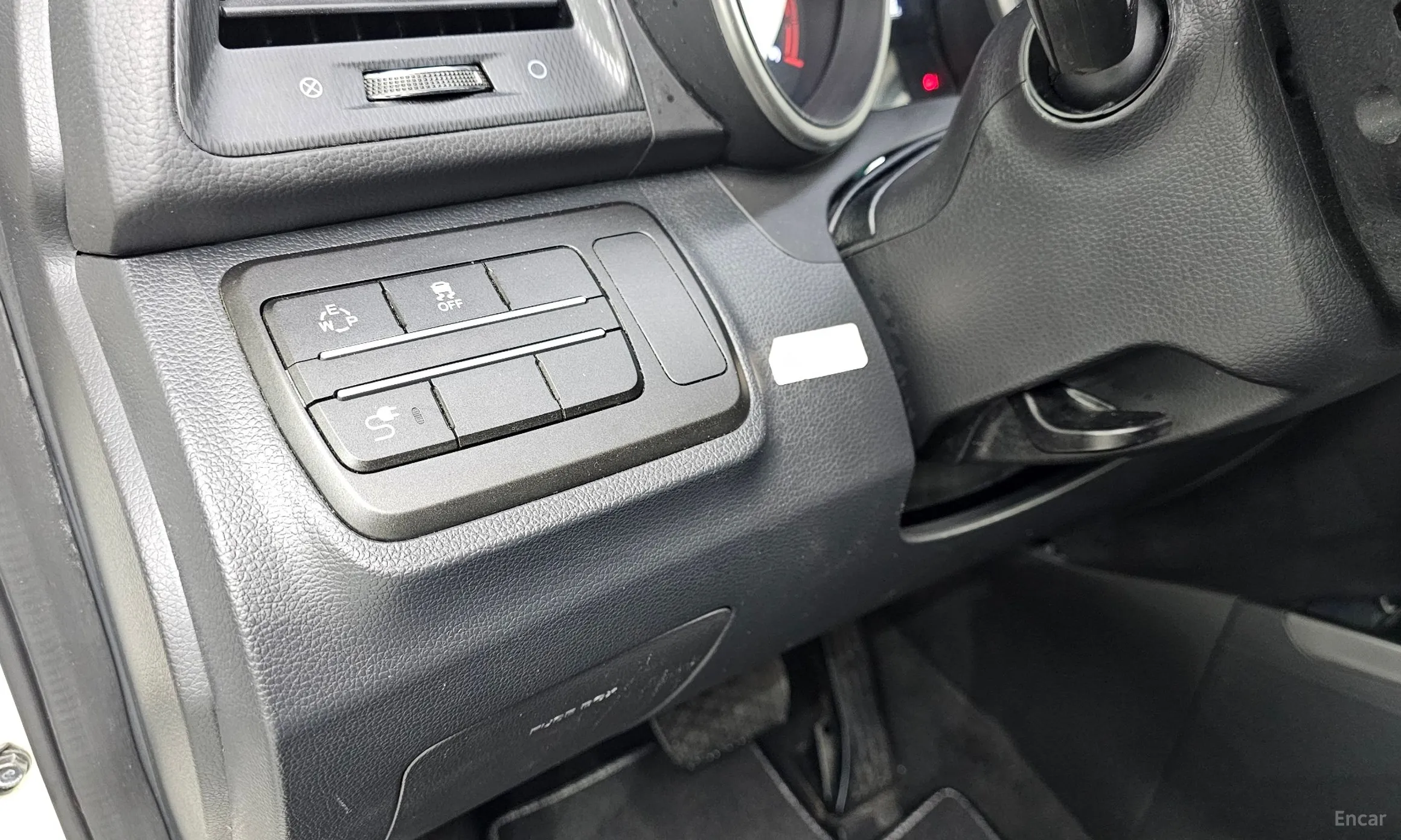 KG Mobility (SsangYong) Tivoli Air превью 13