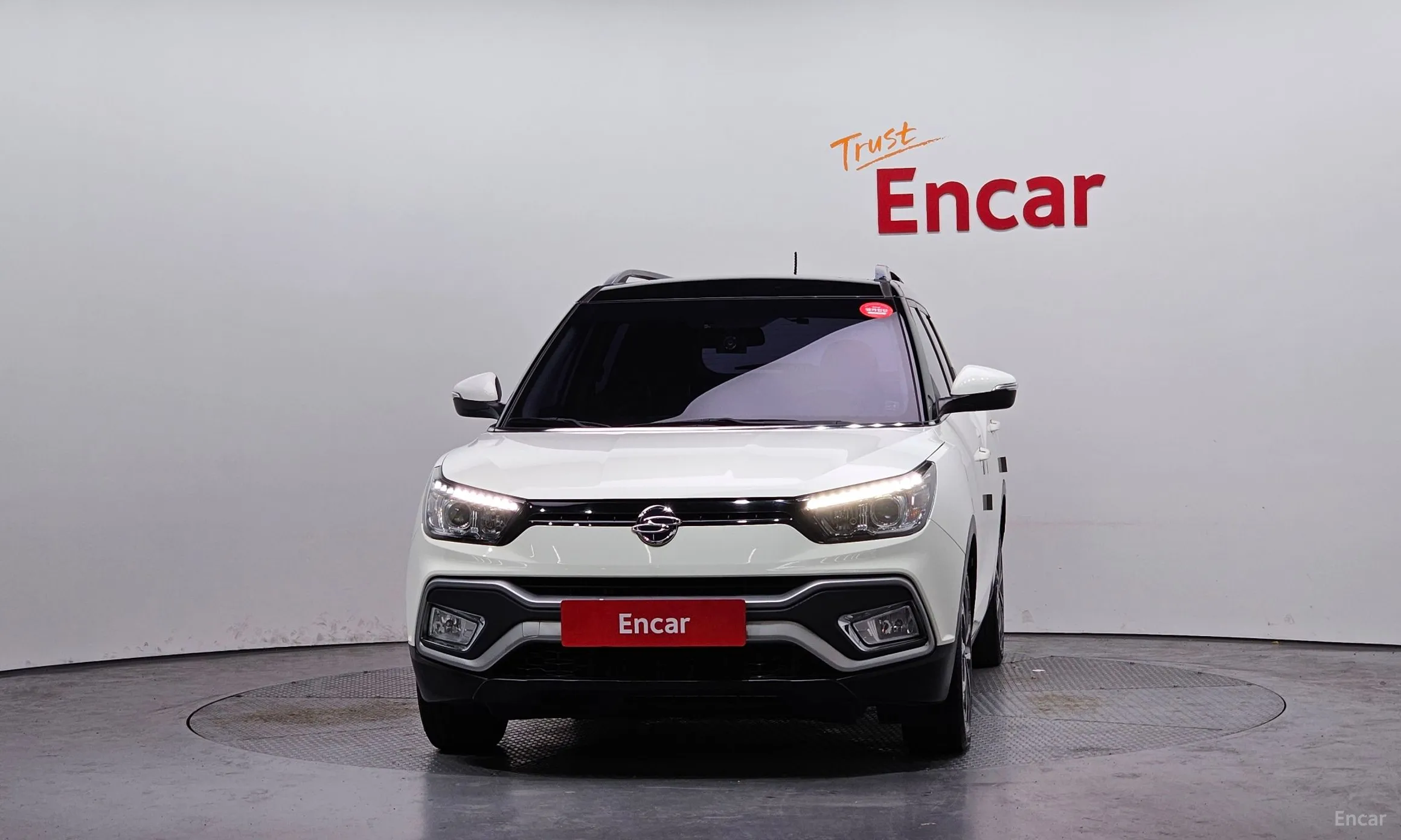 KG Mobility (SsangYong) Tivoli Air превью 3