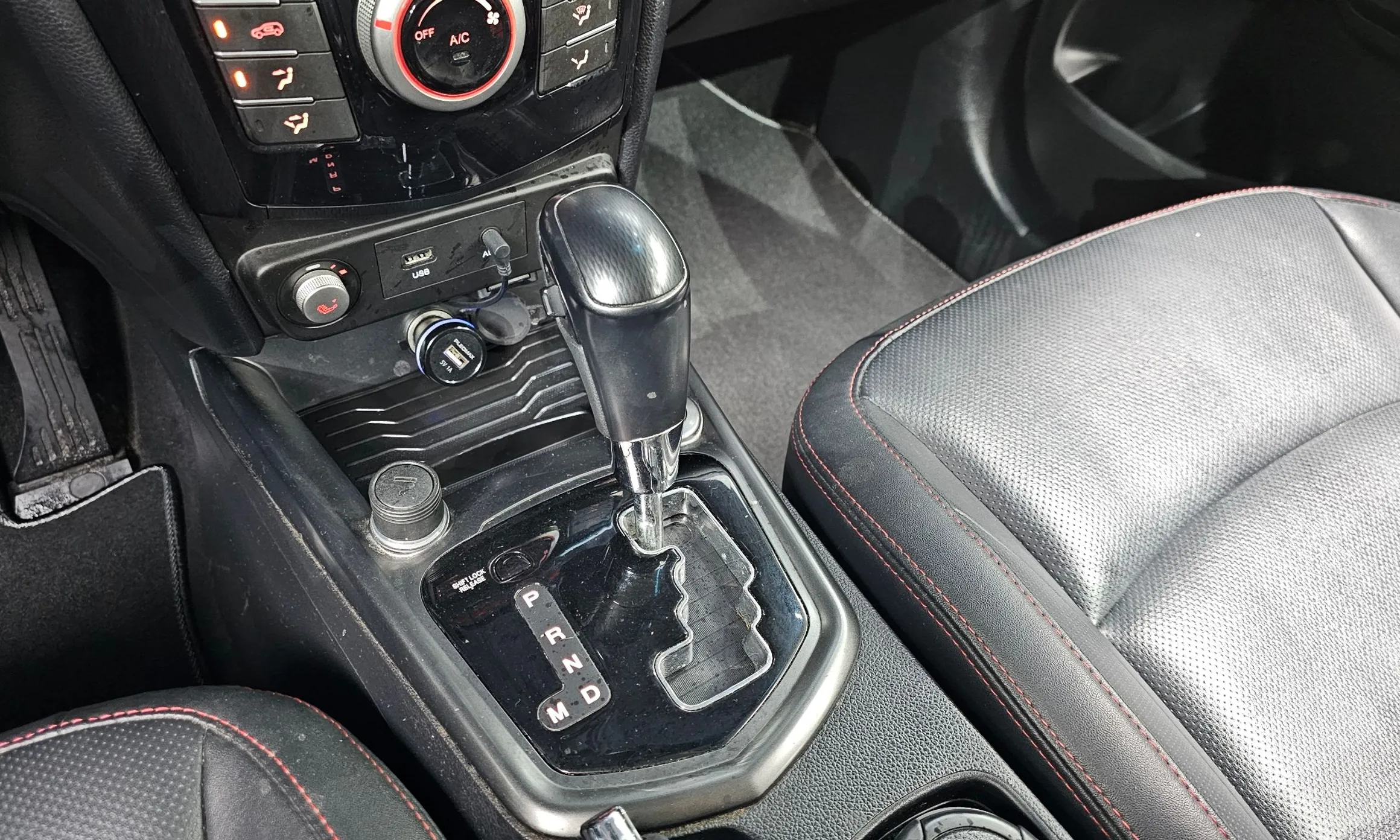 KG Mobility (SsangYong) Tivoli Air превью 9