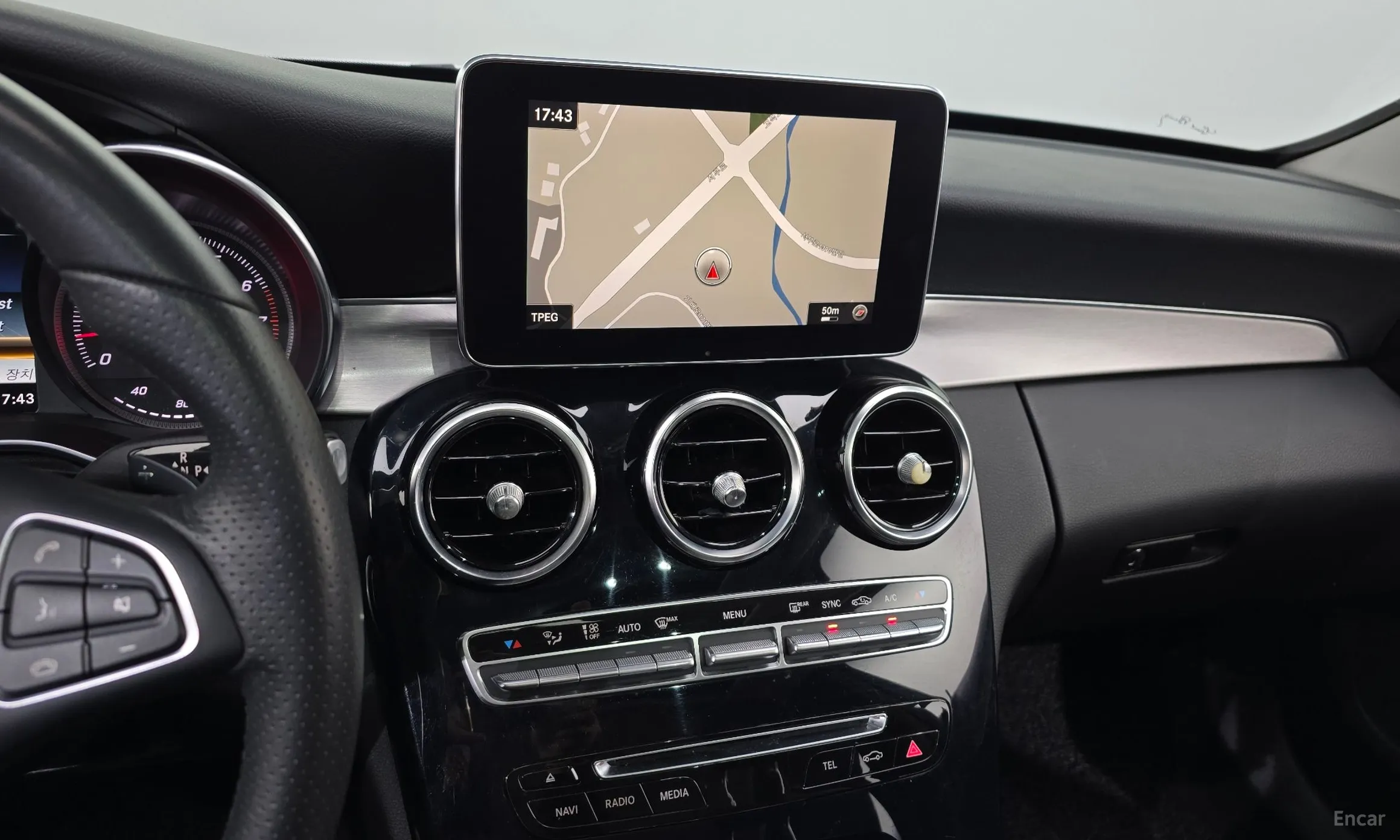 Mercedes Benz C-Class W205 превью 14