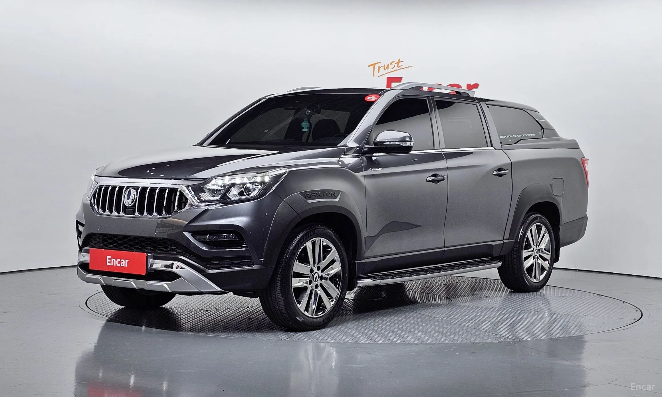 Rexton Sports Khan
