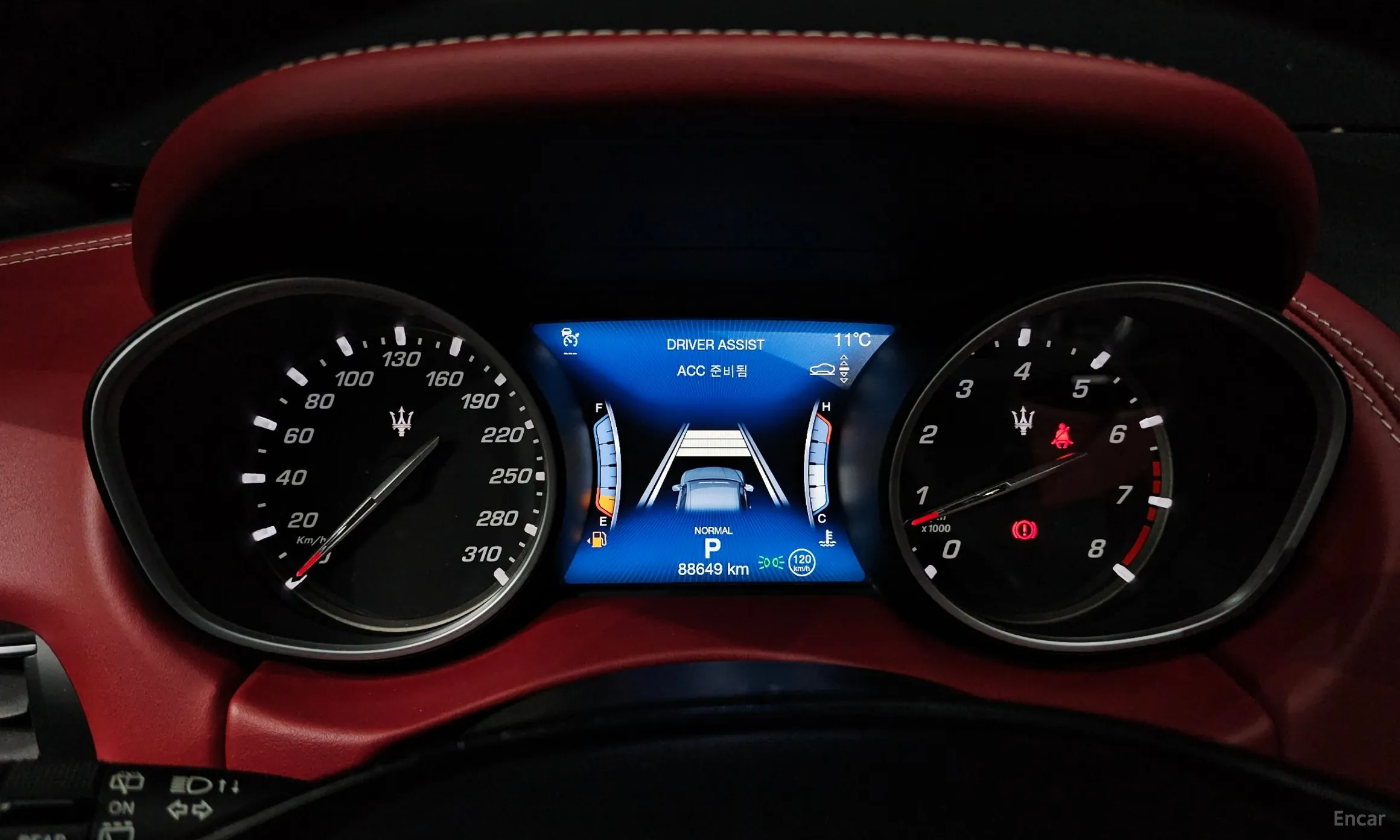 Maserati Levante превью 8