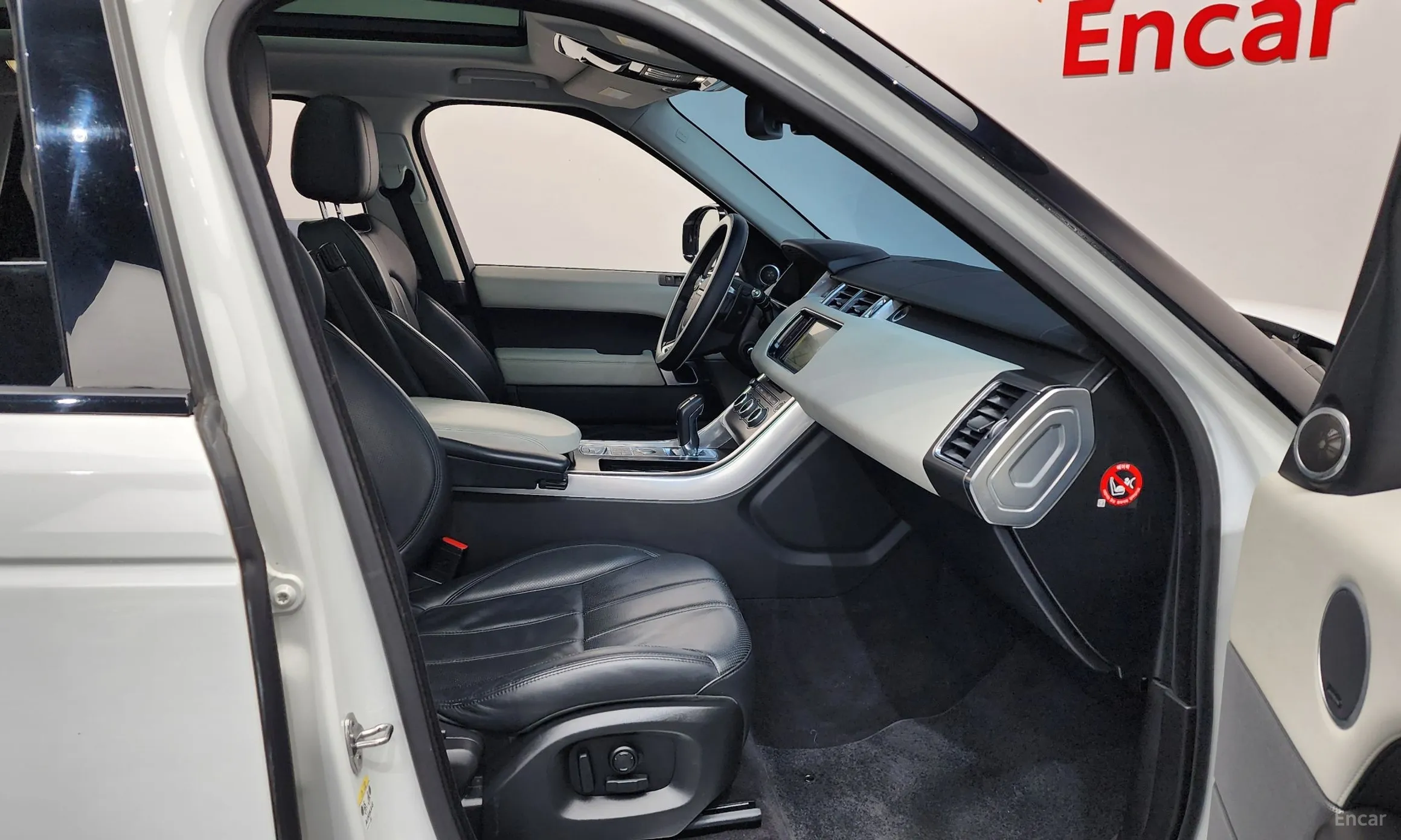 Land Rover Range Rover Sport 2nd Generation превью 11