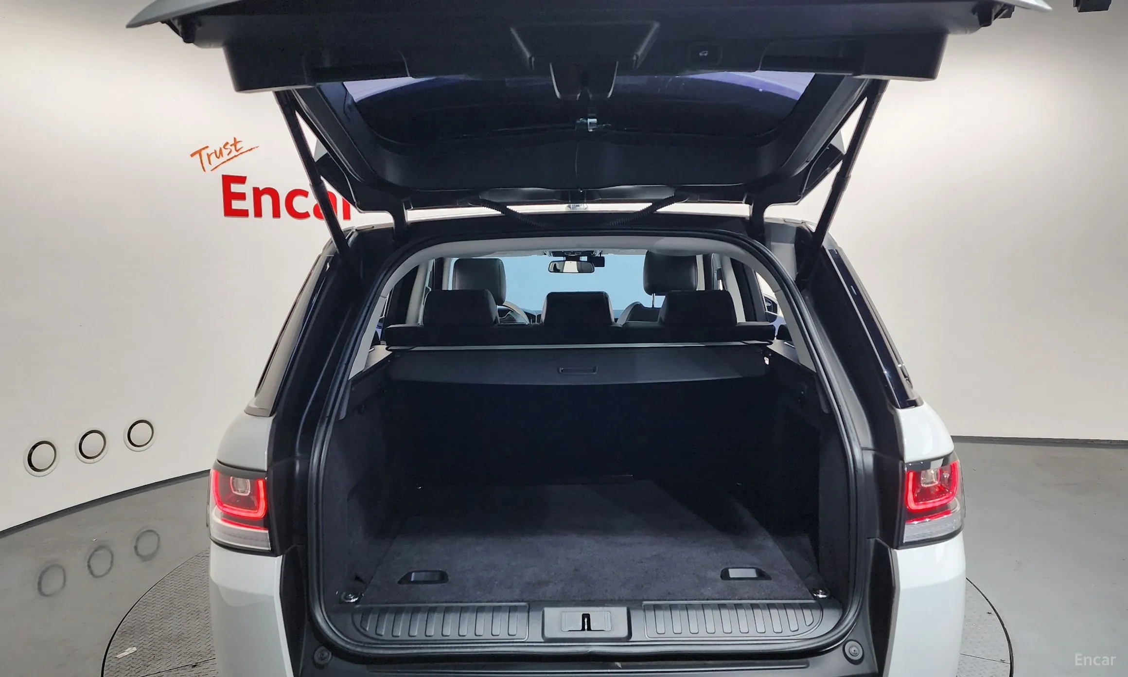 Land Rover Range Rover Sport 2nd Generation превью 20