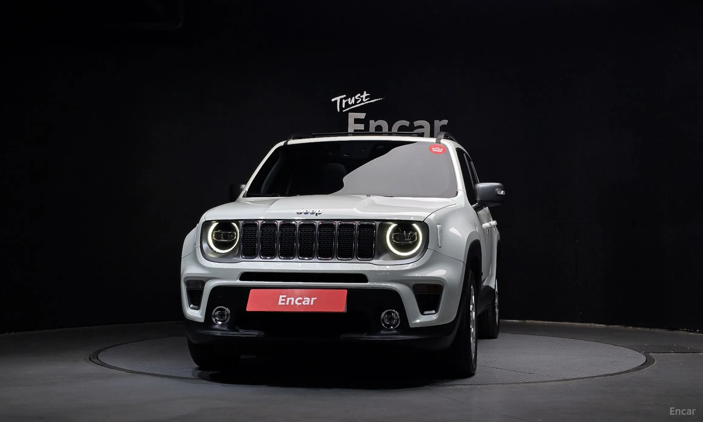 Jeep Renegade превью 3