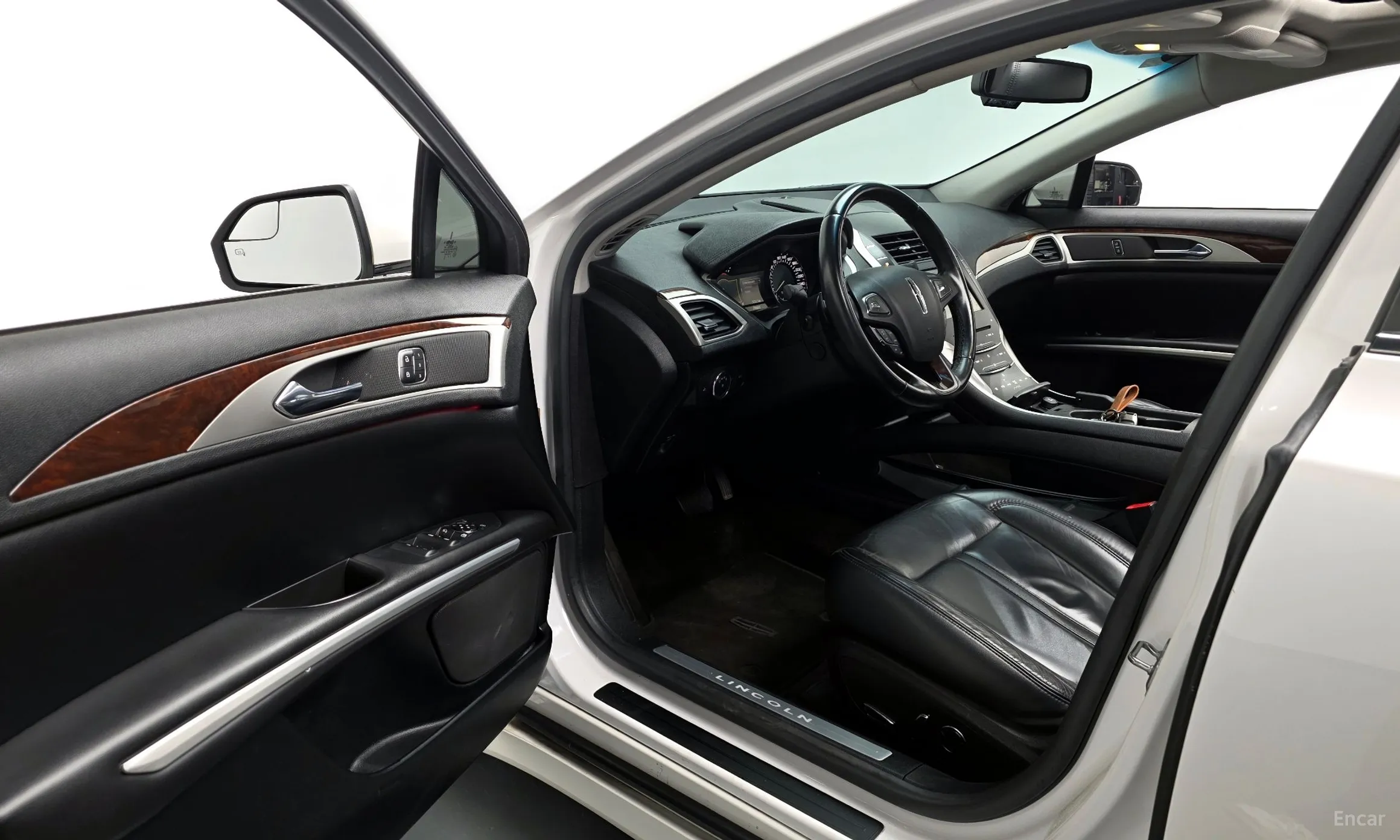 Lincoln New MKZ превью 10