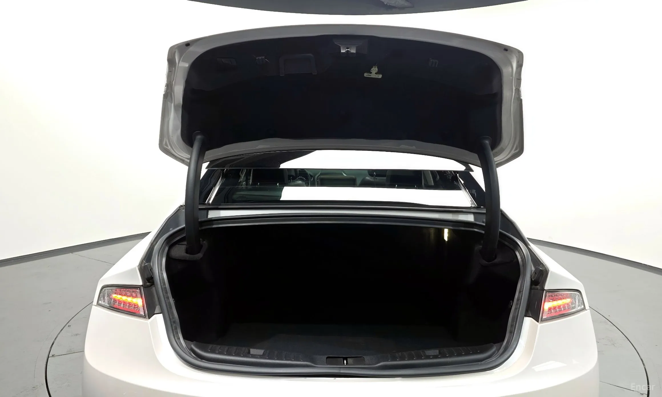 Lincoln New MKZ превью 20