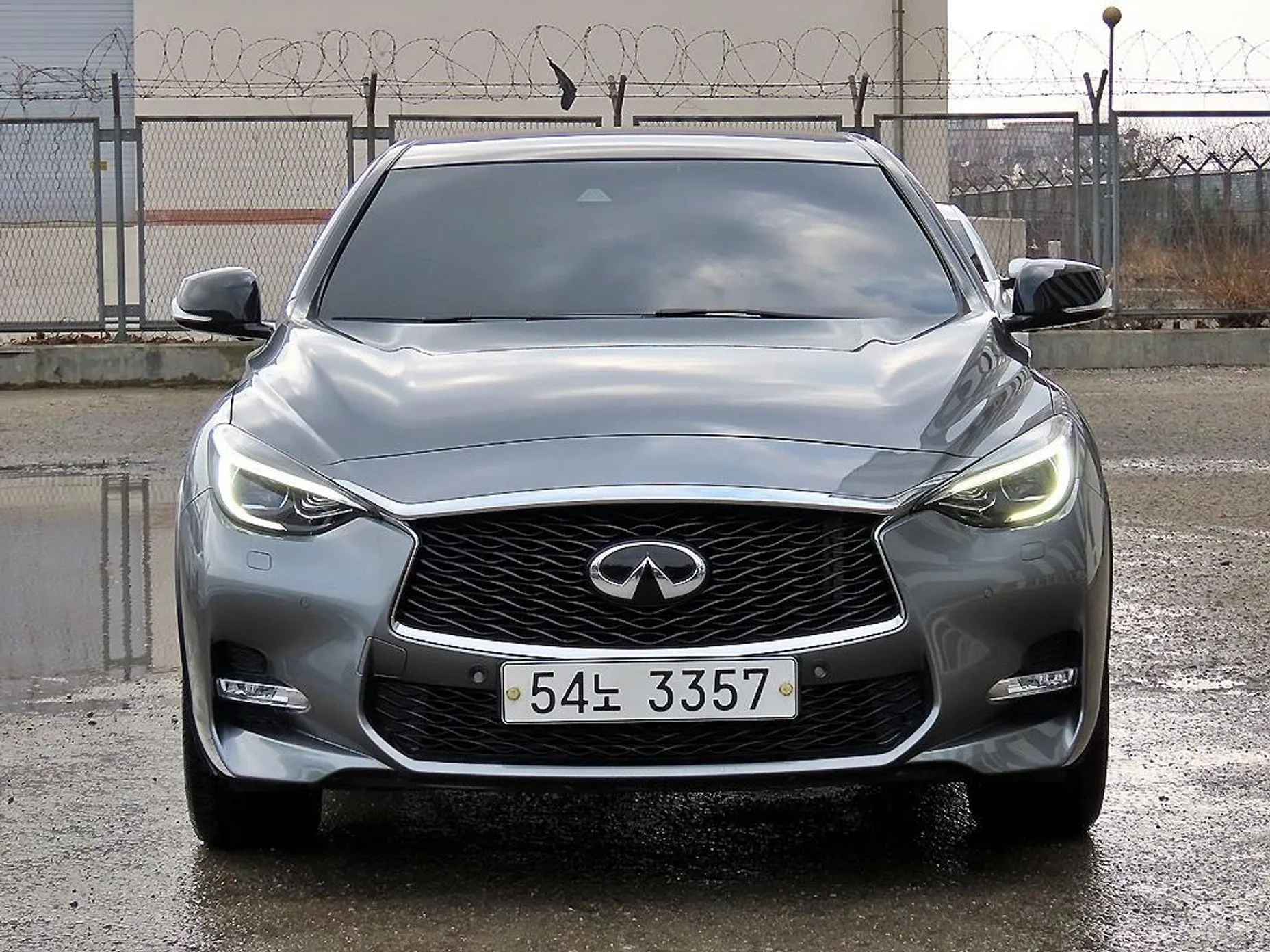 Infiniti Q30