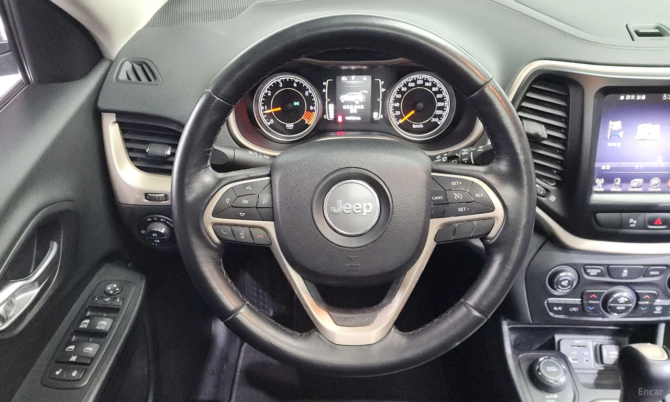 Jeep Cherokee (KL) превью 13