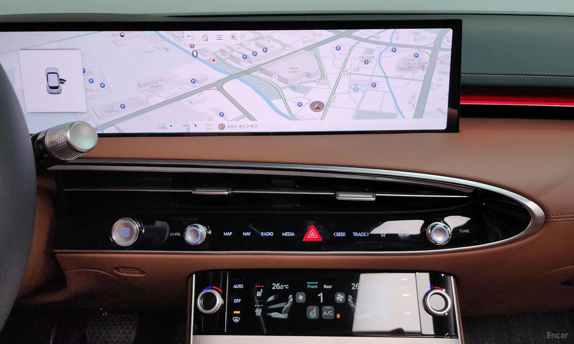 Genesis GV70 превью 14