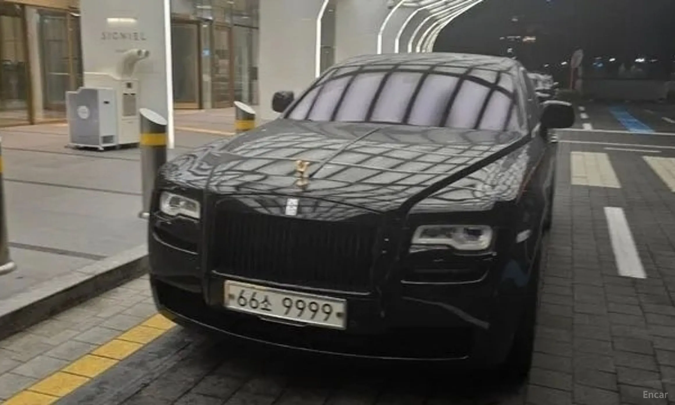 Rolls-Royce Ghost превью 11