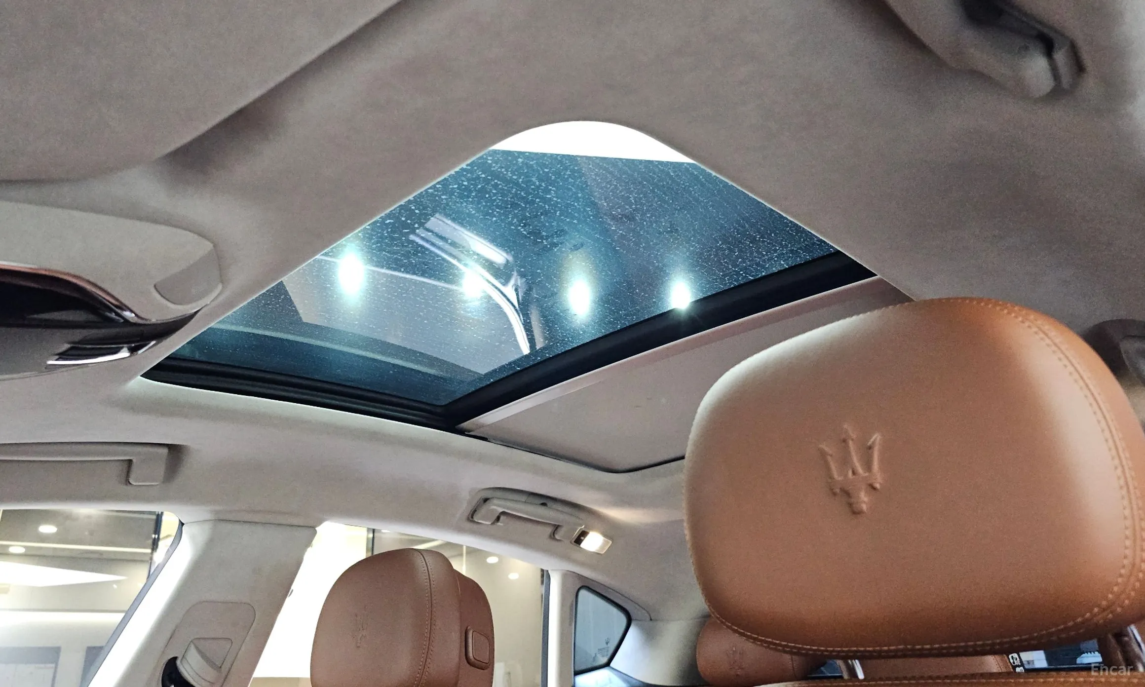 Maserati Levante превью 19