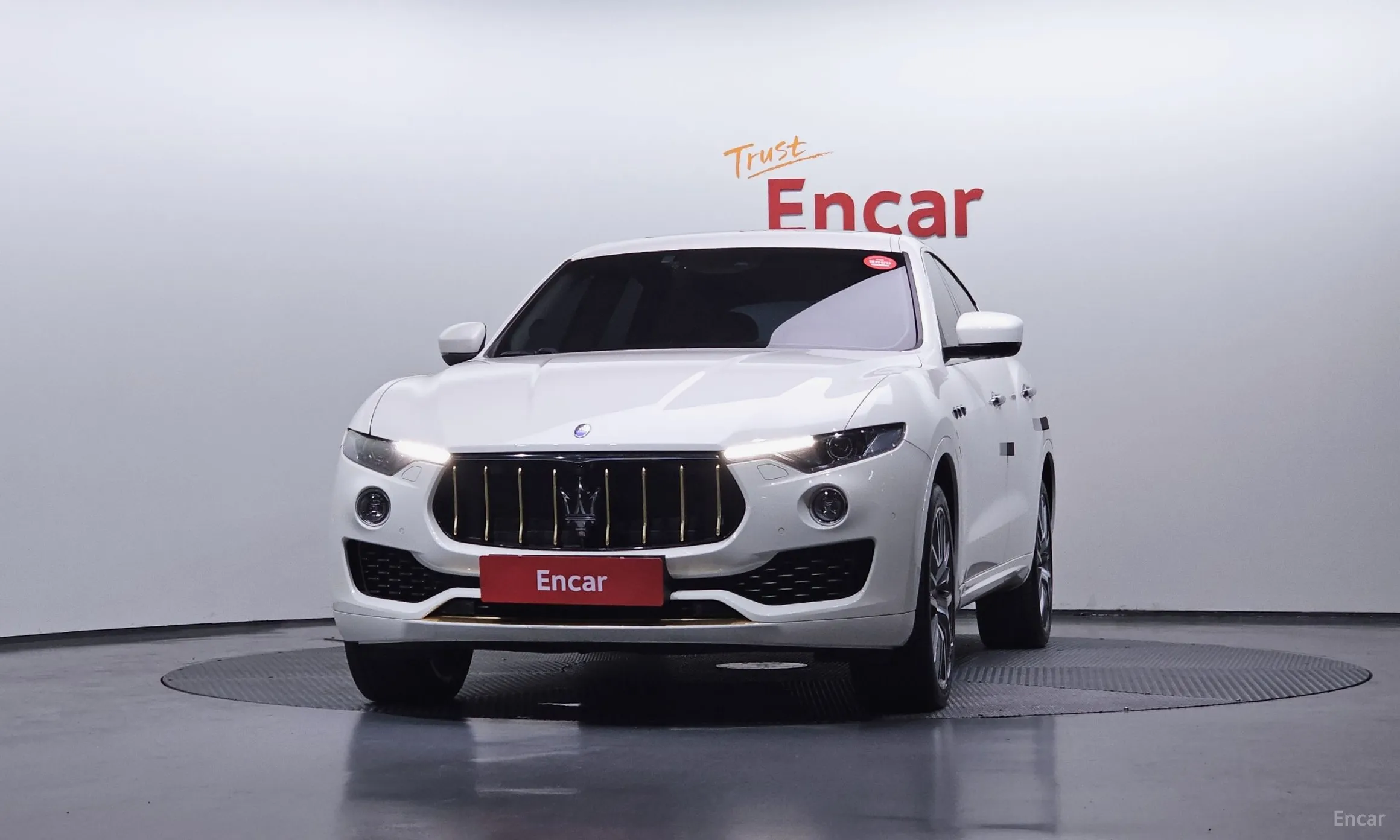 Maserati Levante превью 3