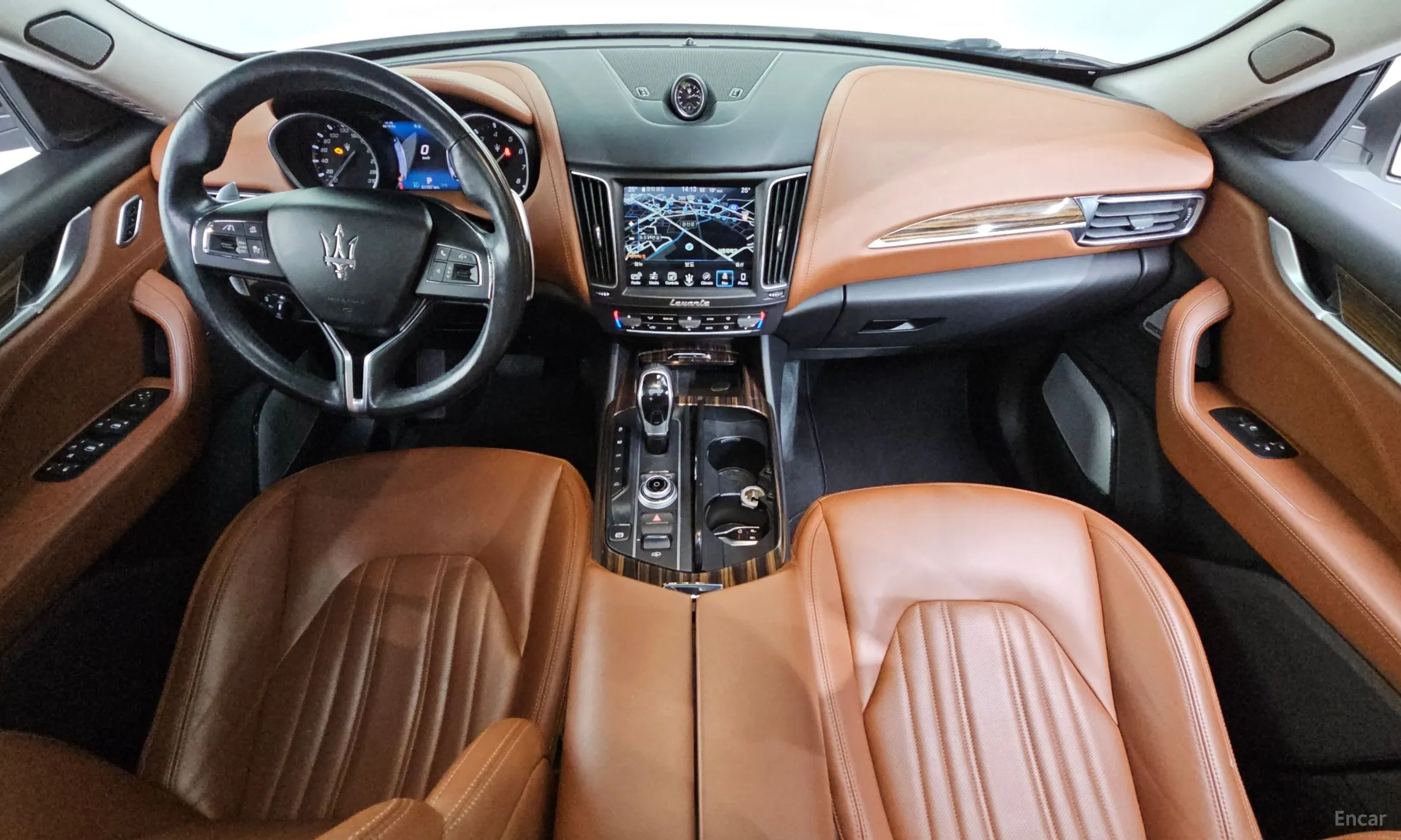 Maserati Levante превью 7