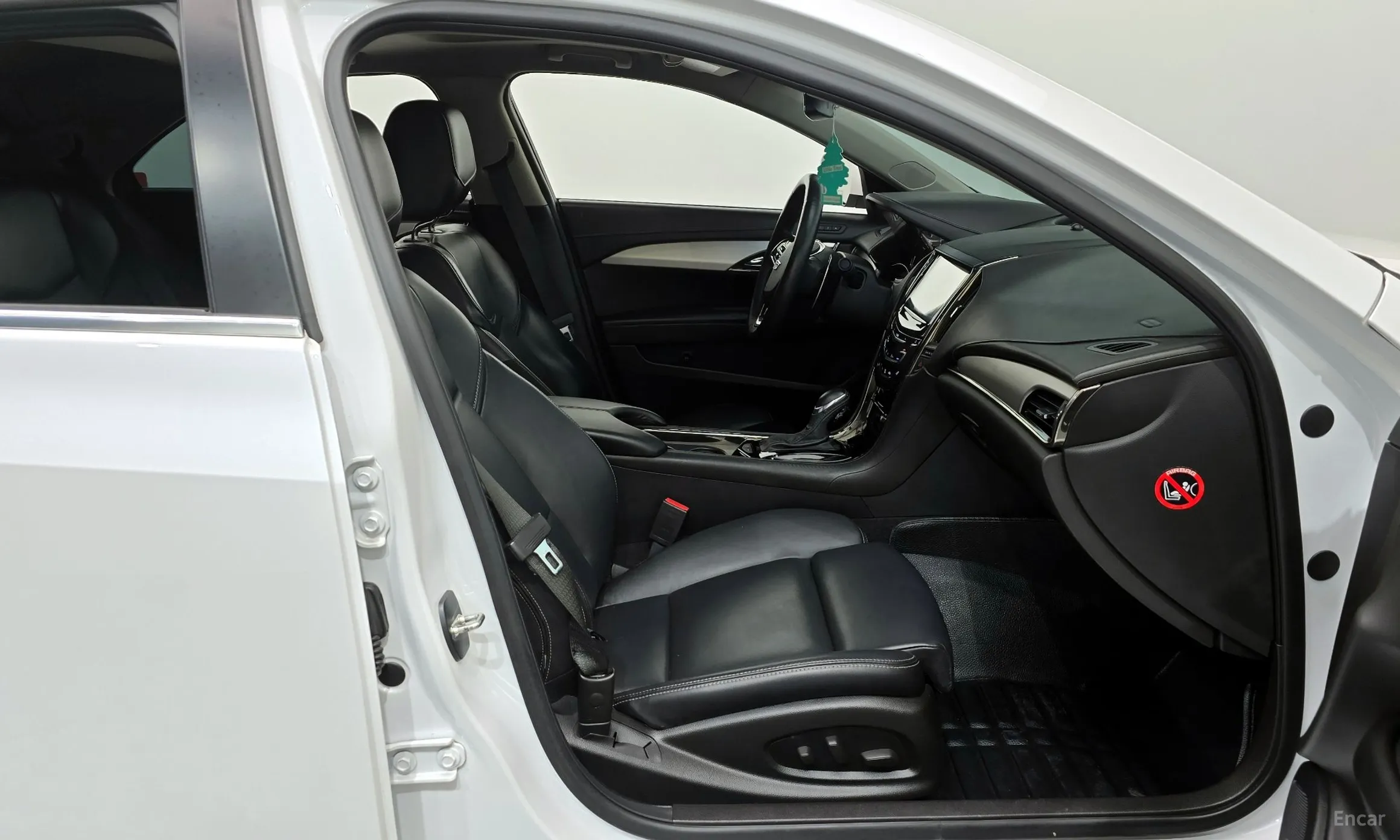 Cadillac Ats превью 11