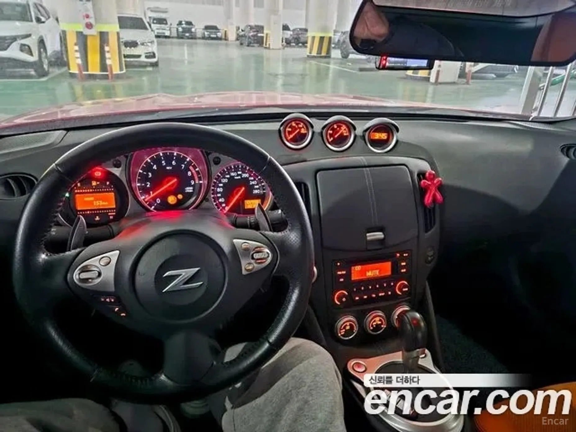 Nissan 370Z превью 8
