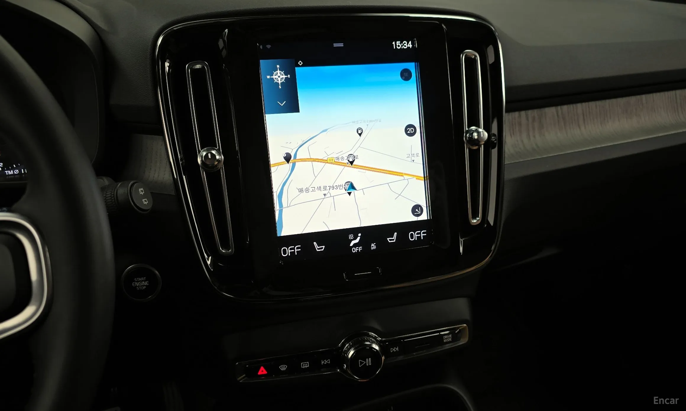 Volvo XC40 превью 14