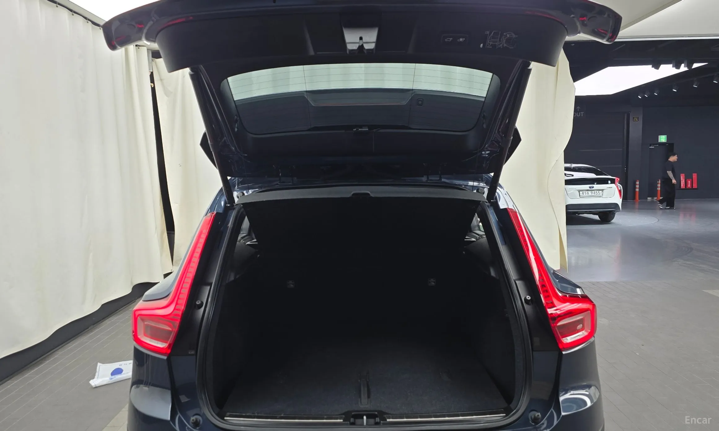 Volvo XC40 превью 20