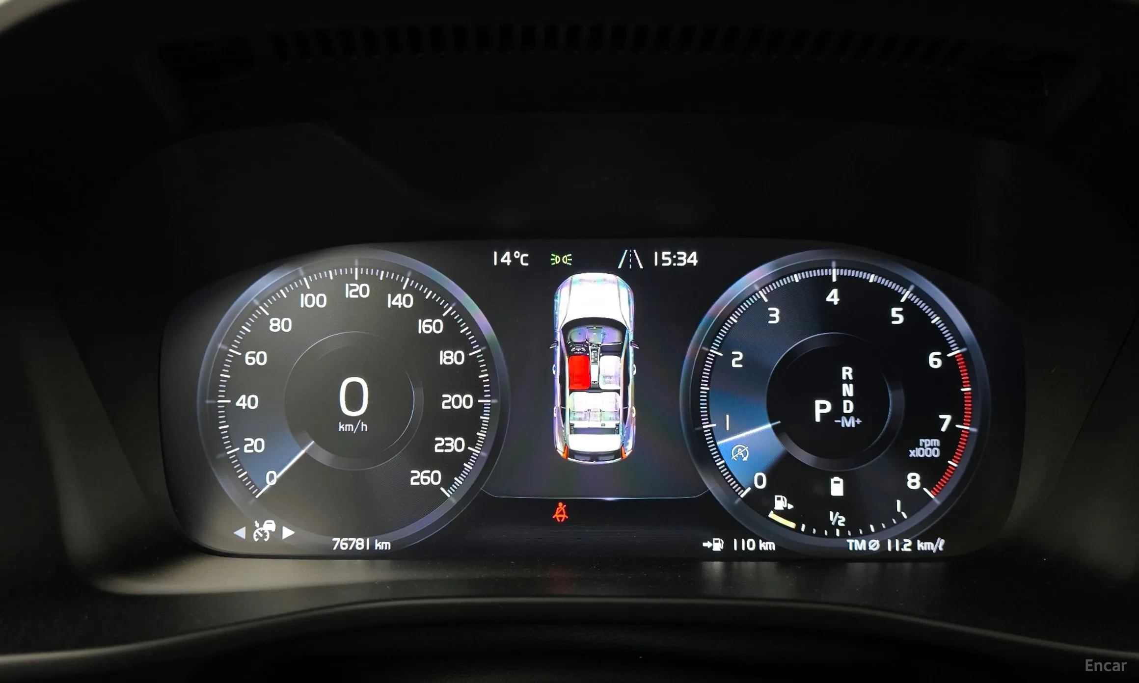Volvo XC40 превью 8