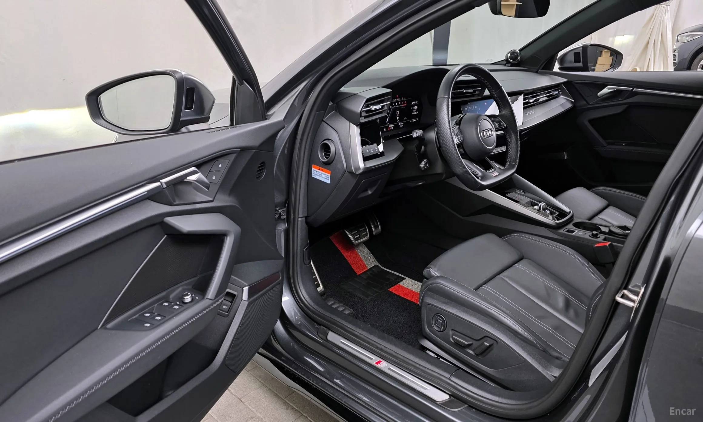 Audi S3 (8Y) превью 10