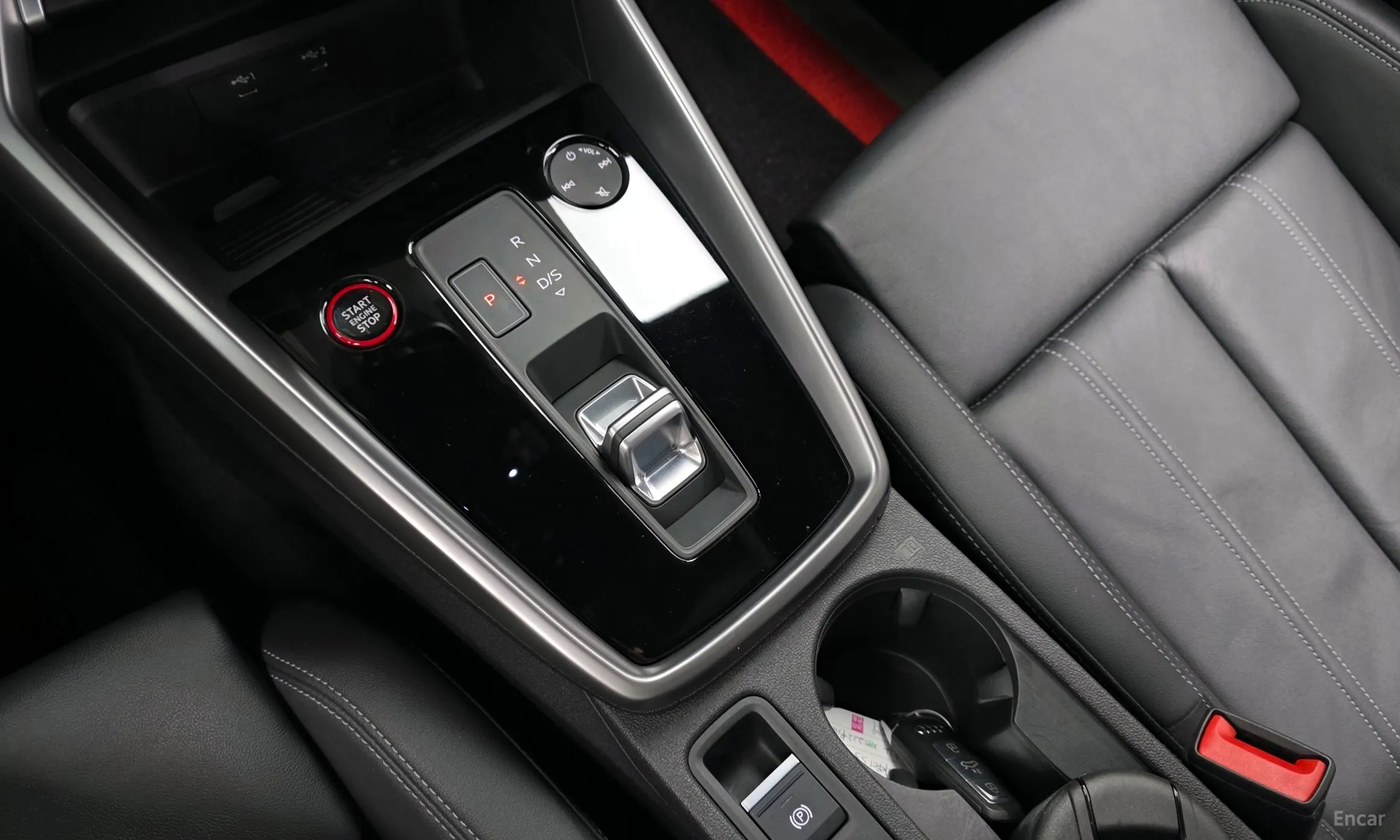 Audi S3 (8Y) превью 9