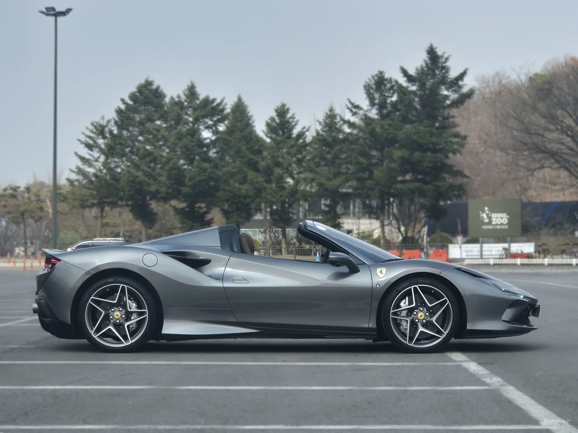 Ferrari F8 Spider превью 19