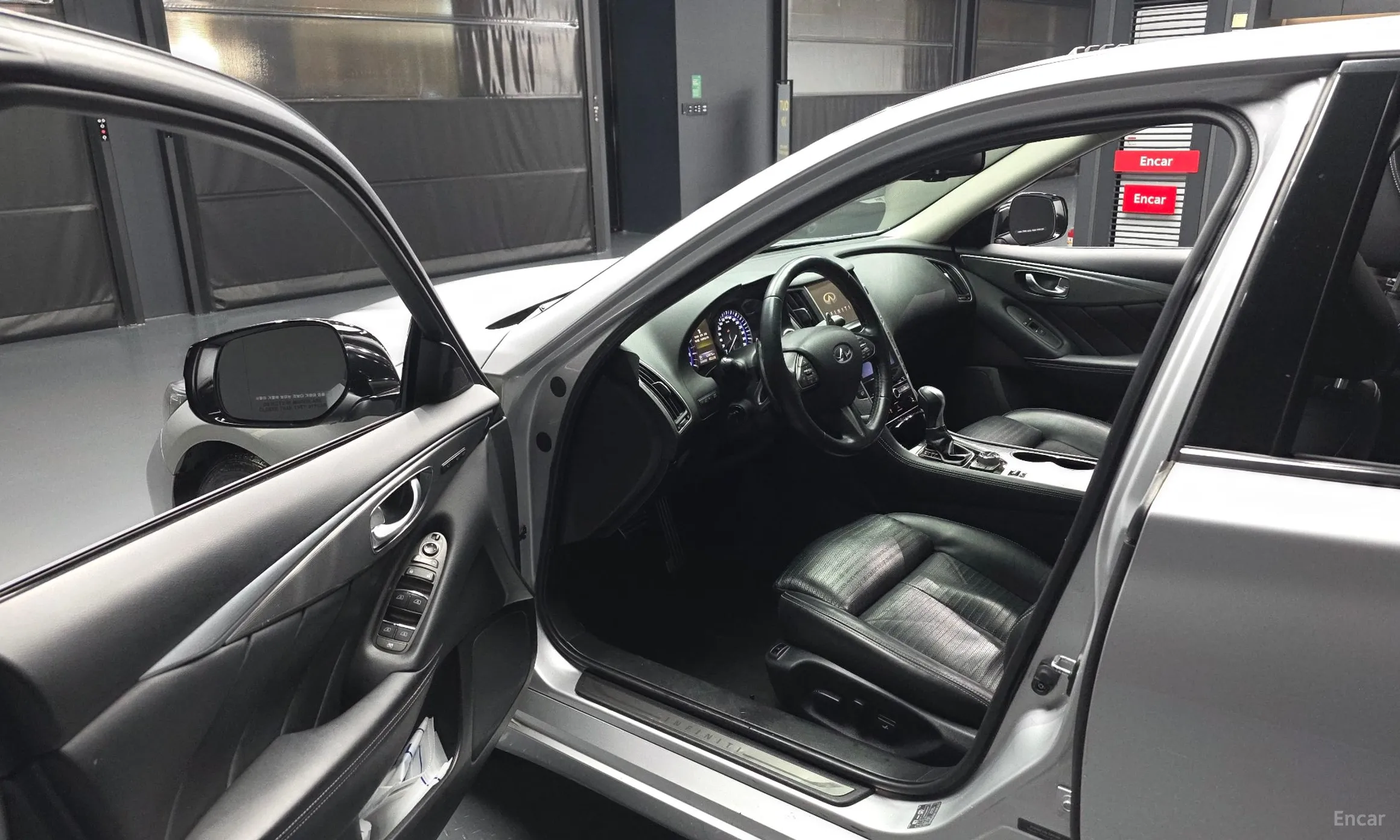 Infiniti Q50 превью 10