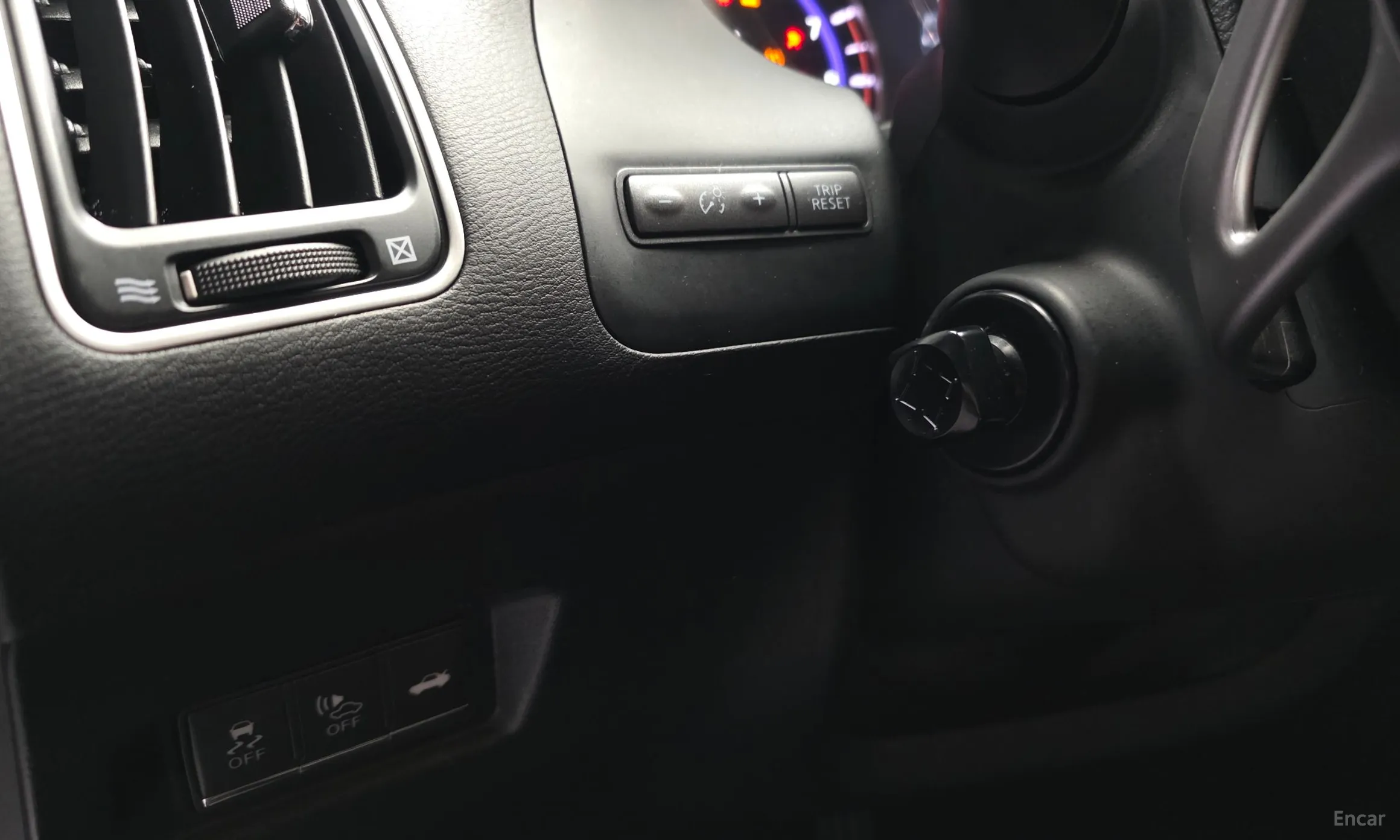 Infiniti Q50 превью 17