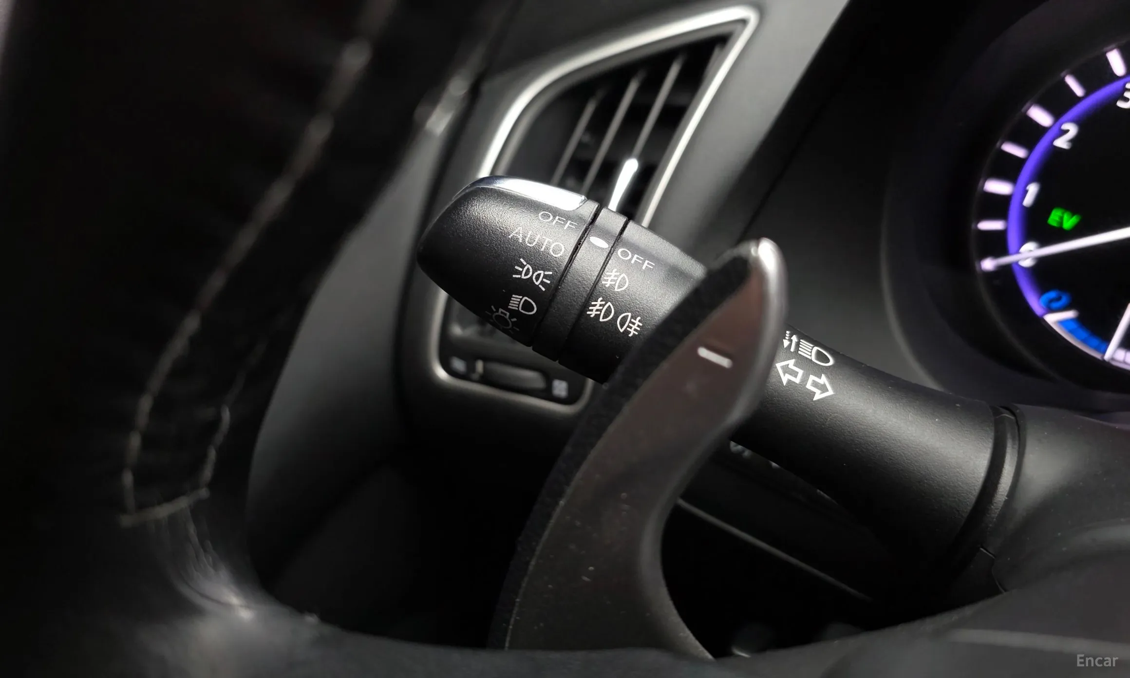 Infiniti Q50 превью 18