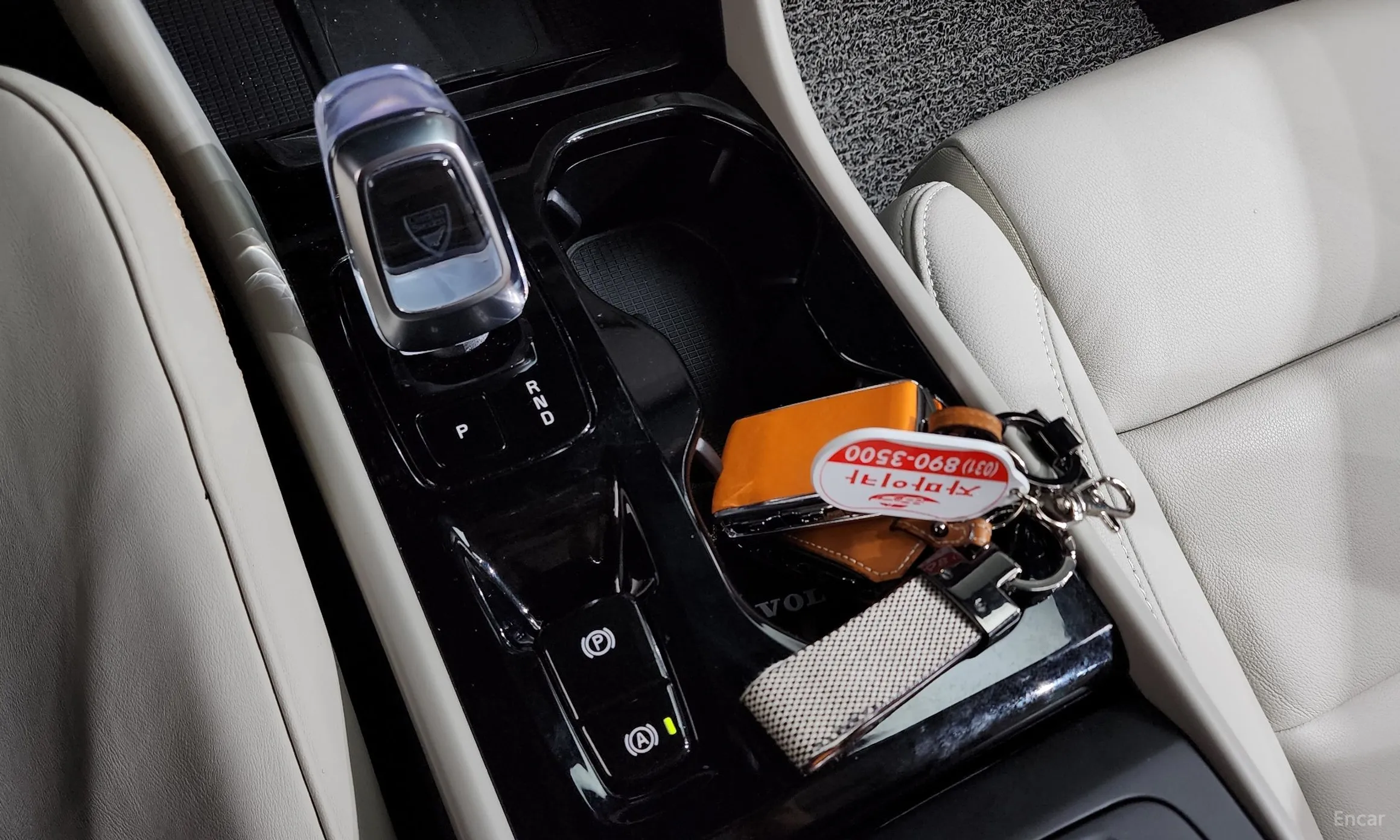 Volvo XC40 превью 9