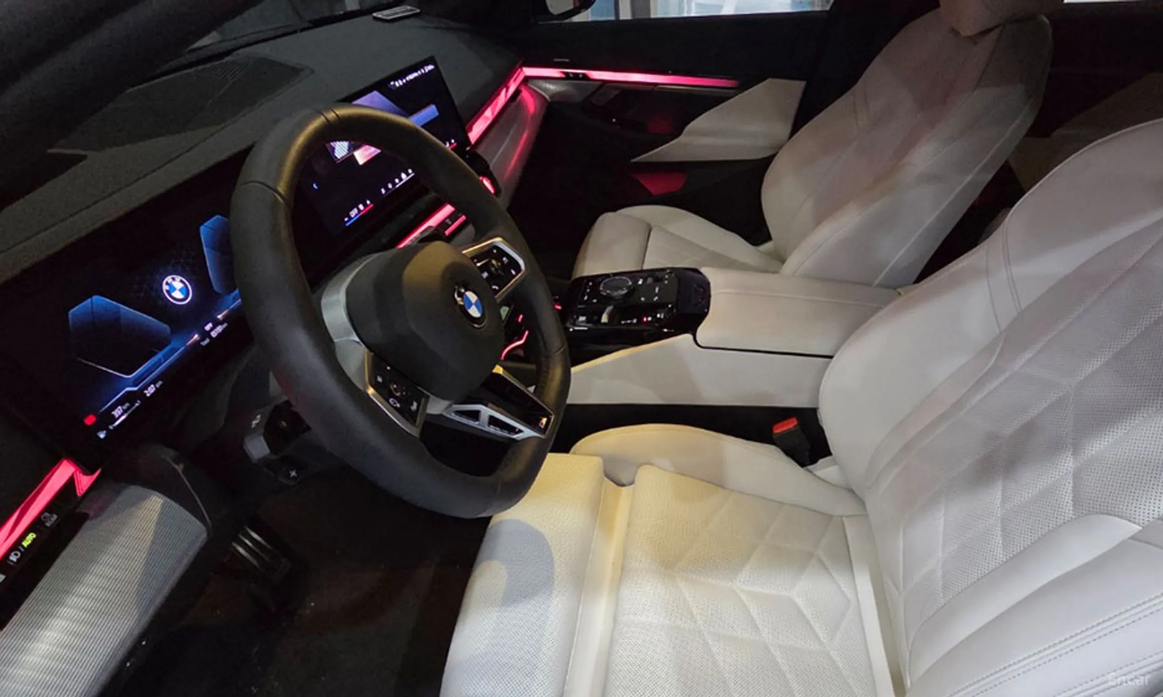BMW 5 Series (G60) превью 16